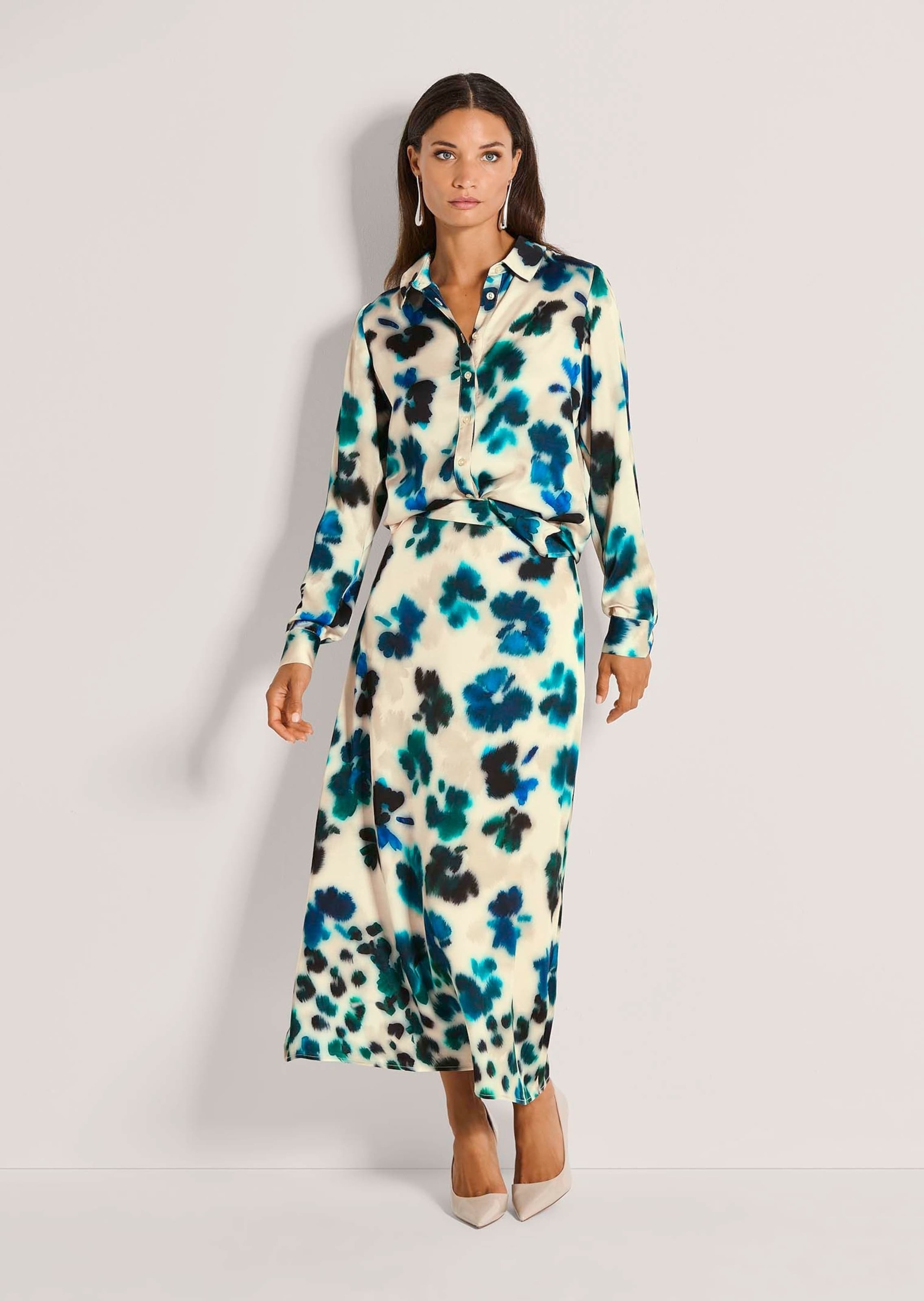 MADELEINE Midirock "Midirock Druckrock mit Aquarell-Blumenmuster" Satin-Dru günstig online kaufen