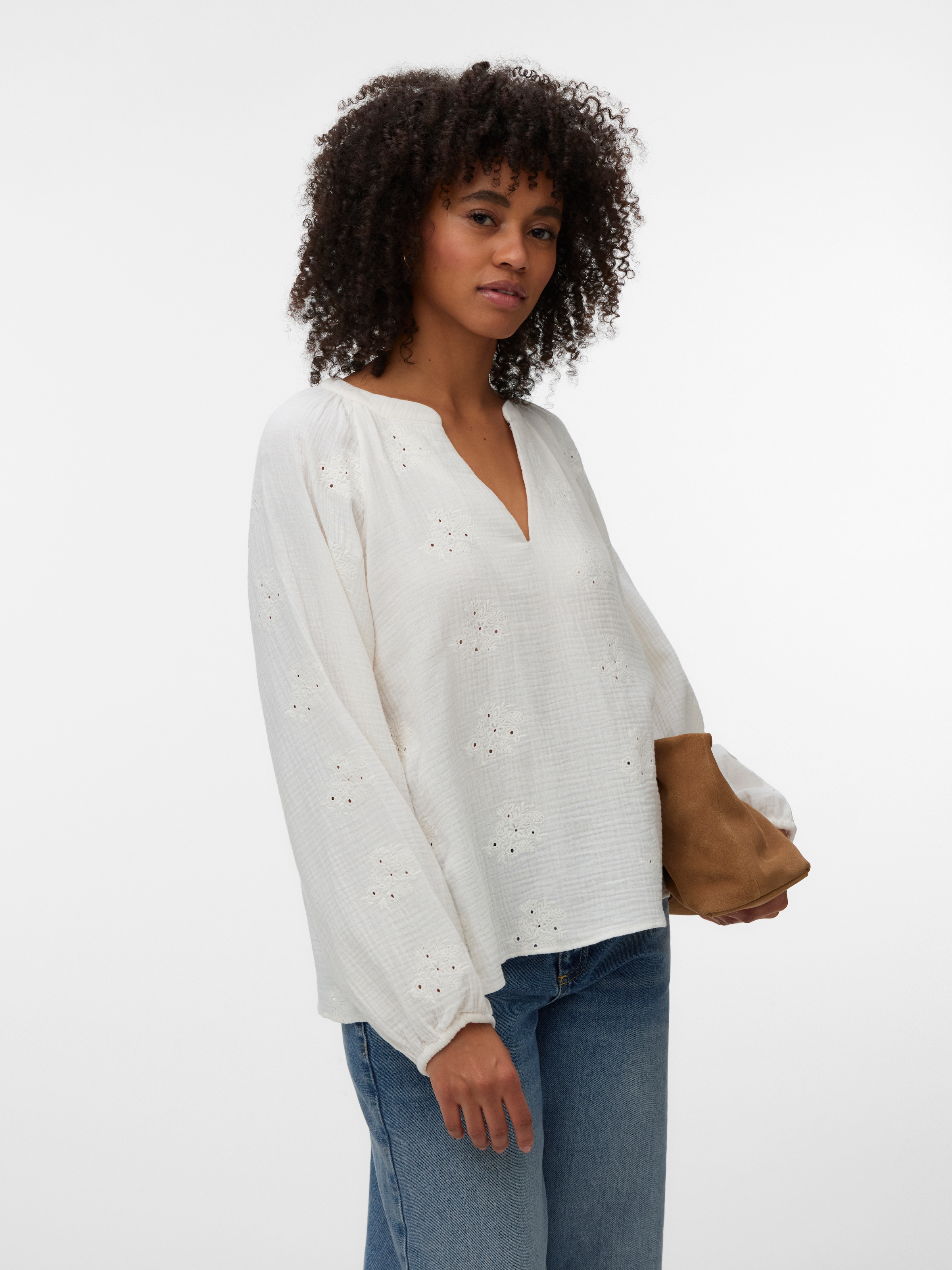 Vero Moda Langarmbluse "VMNATALI LS EMB TOP WVN NOOS" Baumwolle, Allover Ton-in Ton Stickerei
