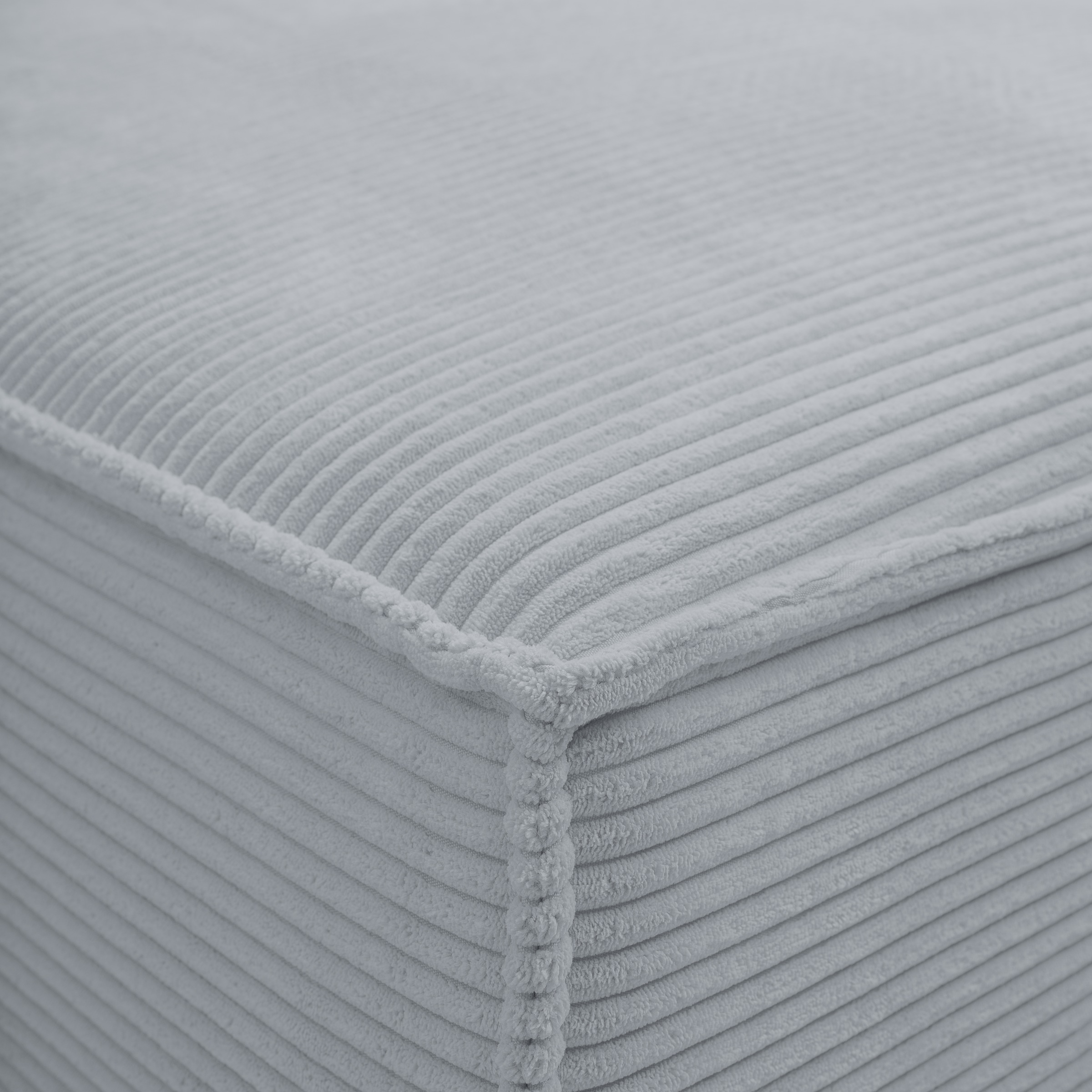 WERK2 Ecksofa »Atlanta, moderne Designsprache, Stellmaße 280x147cm, L-Form, Kedernaht«, hoher Komfort, Schlaffunktion & Bettkasten, Cord, Grau