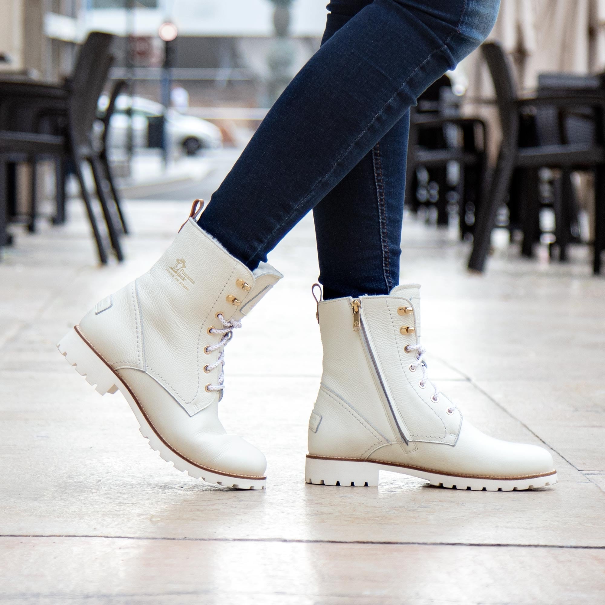 Panama Jack Winterboots »FARA IGLOO TRAV«, Schnürboots, Winterstiefelette, Warmfutter, mit Anziehlasche