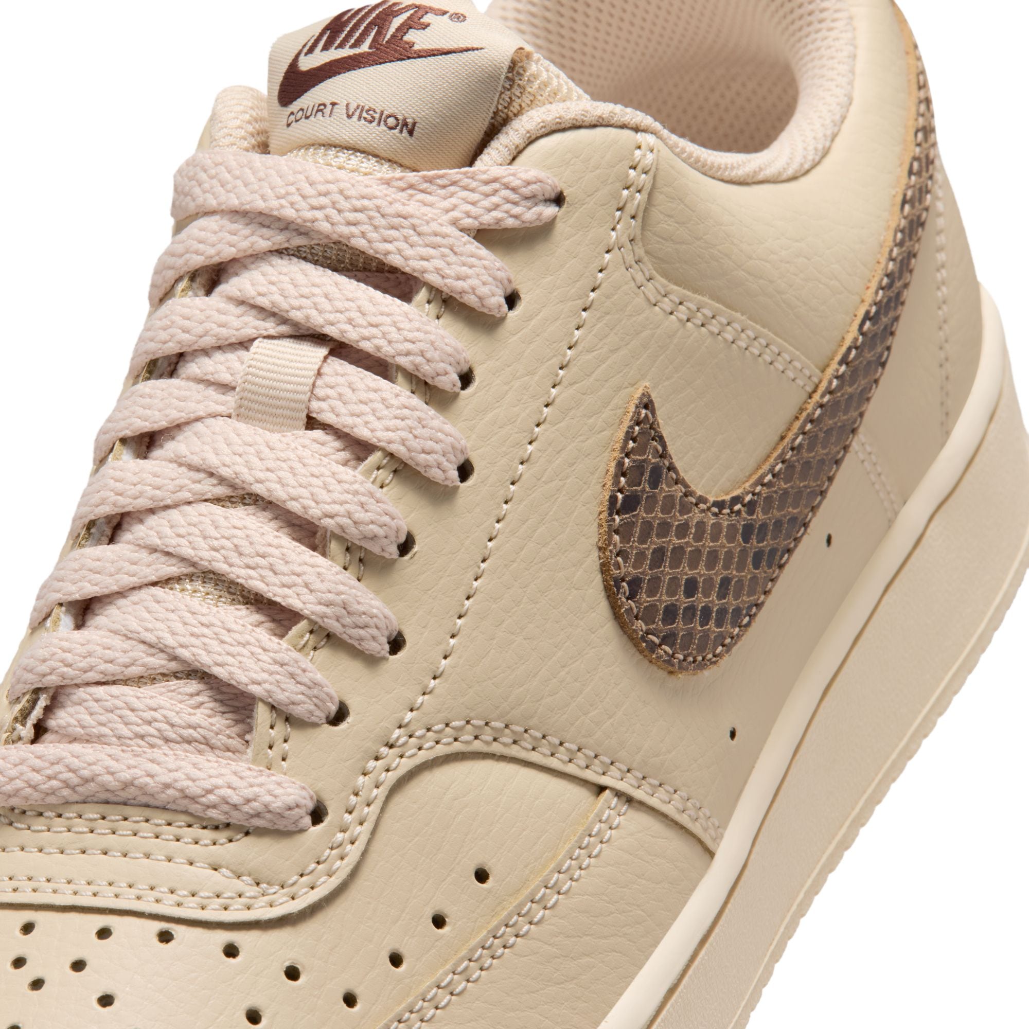 Nike Sportswear Sneaker »Court Vision Low Premium«