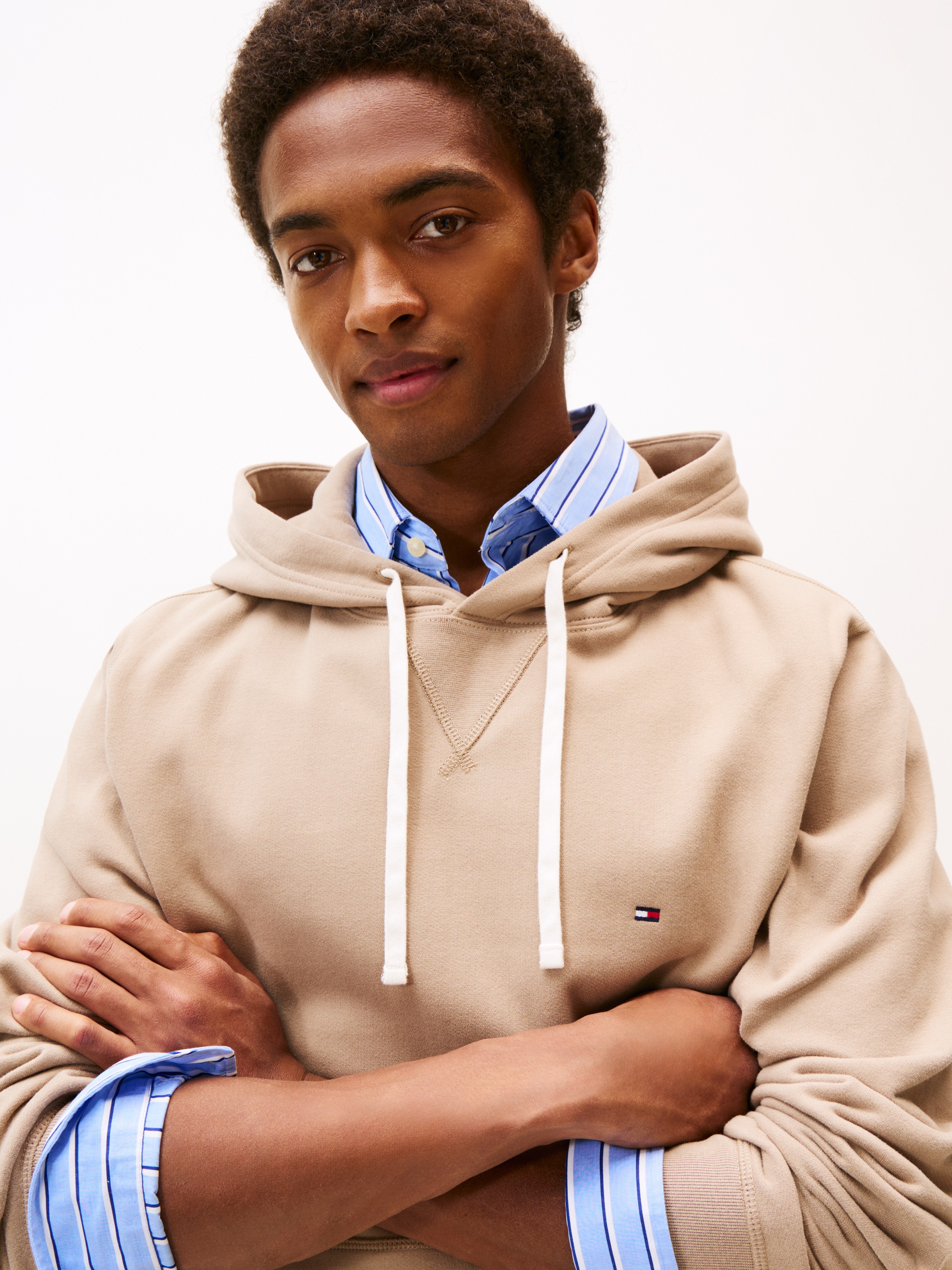 Tommy Hilfiger Hoodie "ESS SEASONAL FLEECE HOODY mit Kapuze und Kängurutasc günstig online kaufen