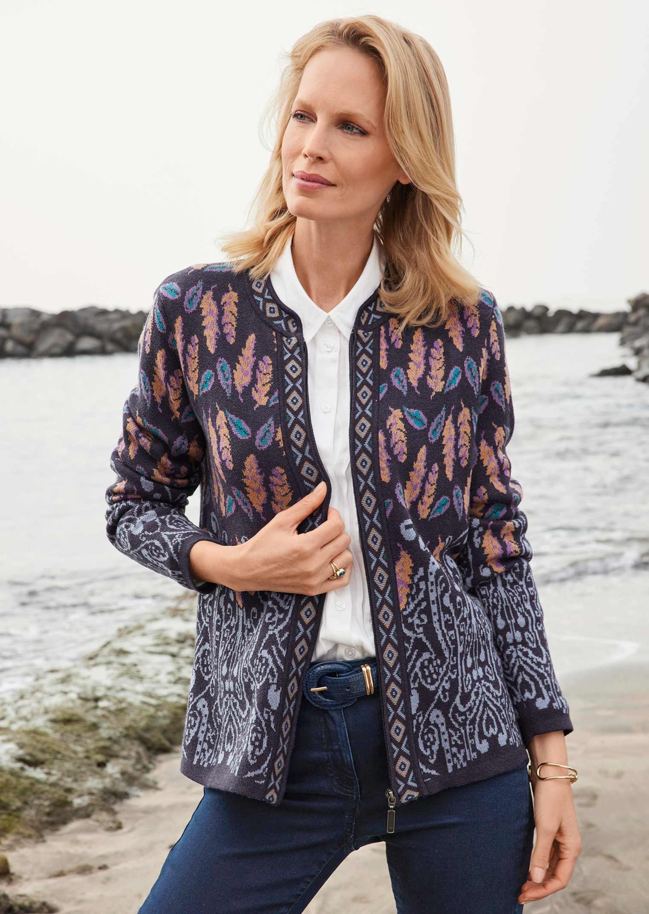 GOLDNER Strickjacke »Kurzgröße Strickjacke«