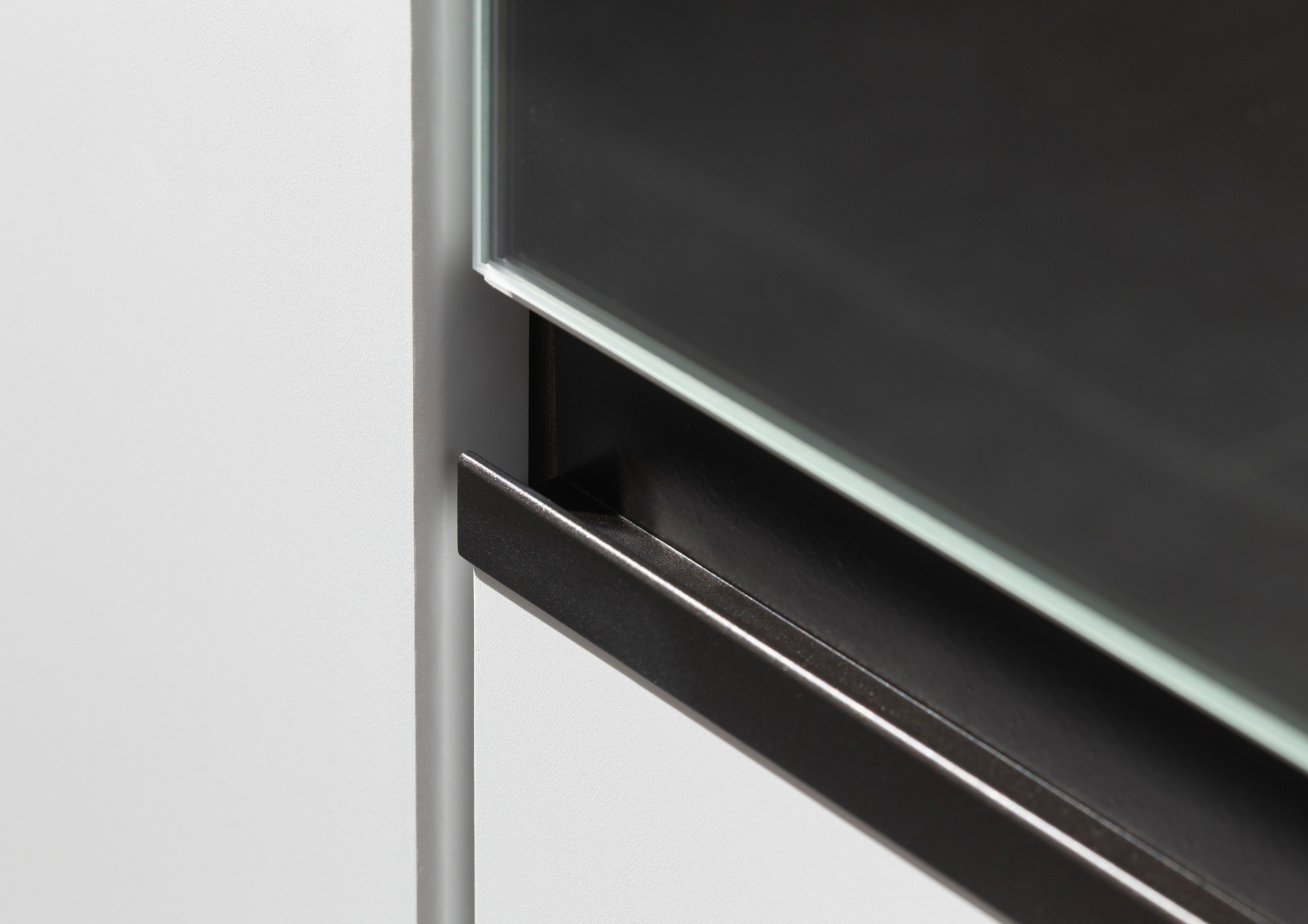 rauch Drehtürenschrank »Kleiderschrank Schrank Garderobe Wäscheschrank COSTA in 3 Breiten«, mit Spiegel, grifflose Front und Push-to-Open Funktion MADE IN GERMANY
