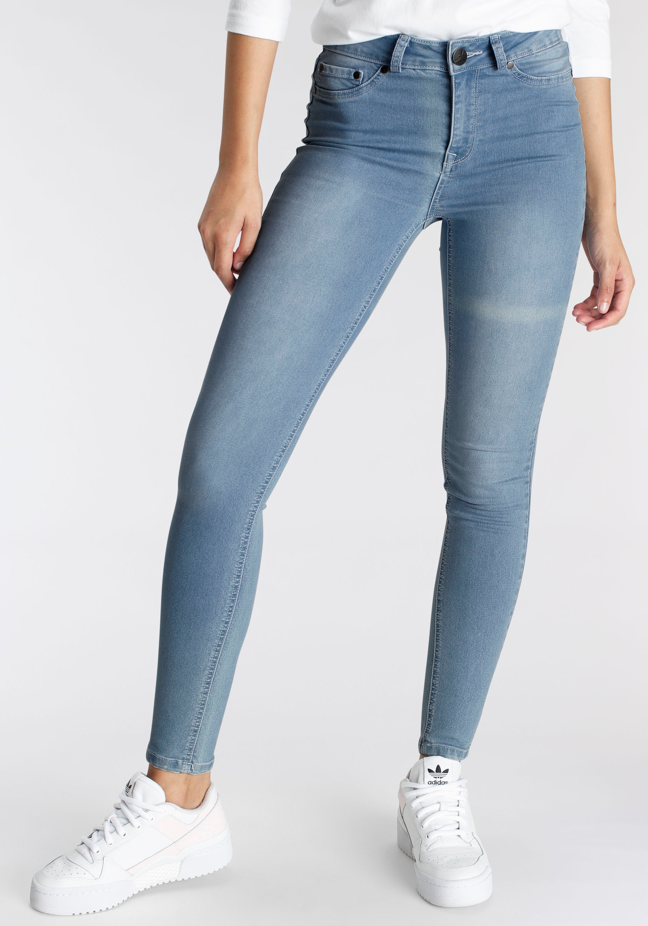 Adidas jeans slim best sale