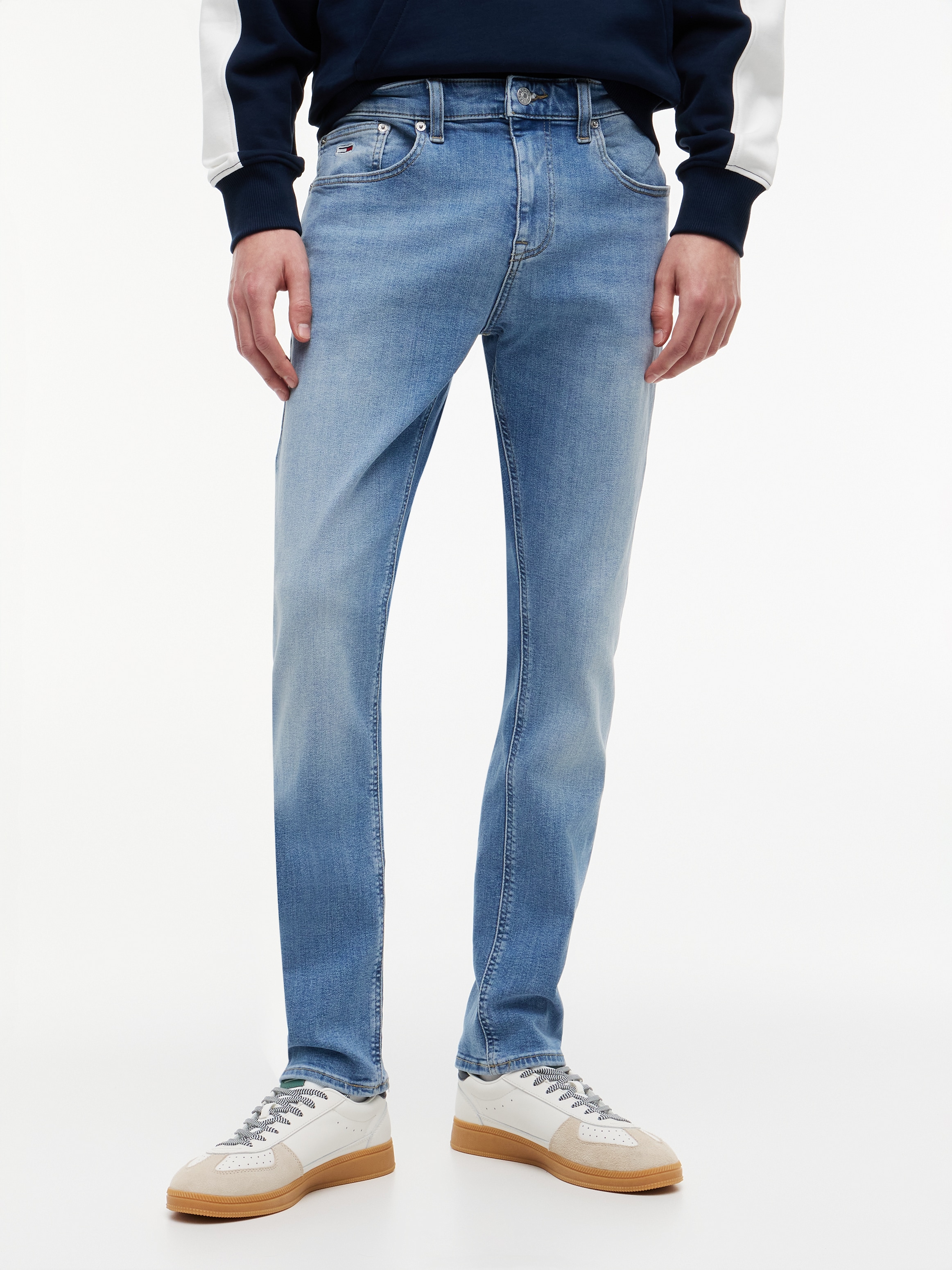 Tommy Jeans "Austin Slim Tapered" zum Knöchel hin schmaler werdende Jeans mit mittlerer Leibhöhe