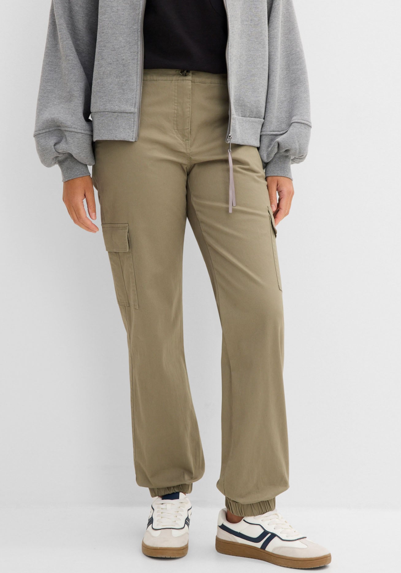 bonprix Cargohose  aus Baumwolle mit Elasthan, lockere Passform, mit Bequembund