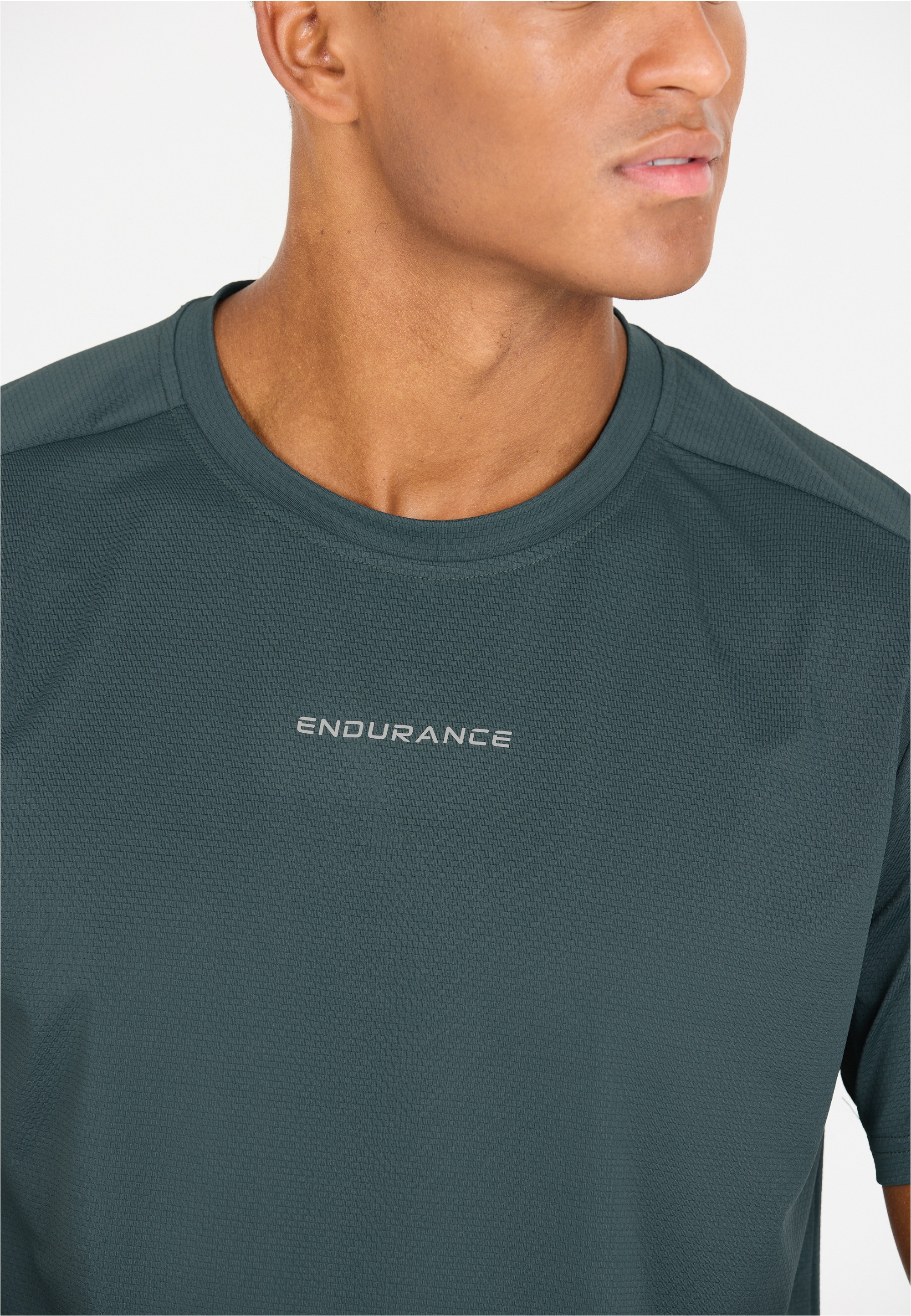 ENDURANCE Funktionsshirt »Loker«, Mit 4-Wege-Stretch und recycelten Materialien