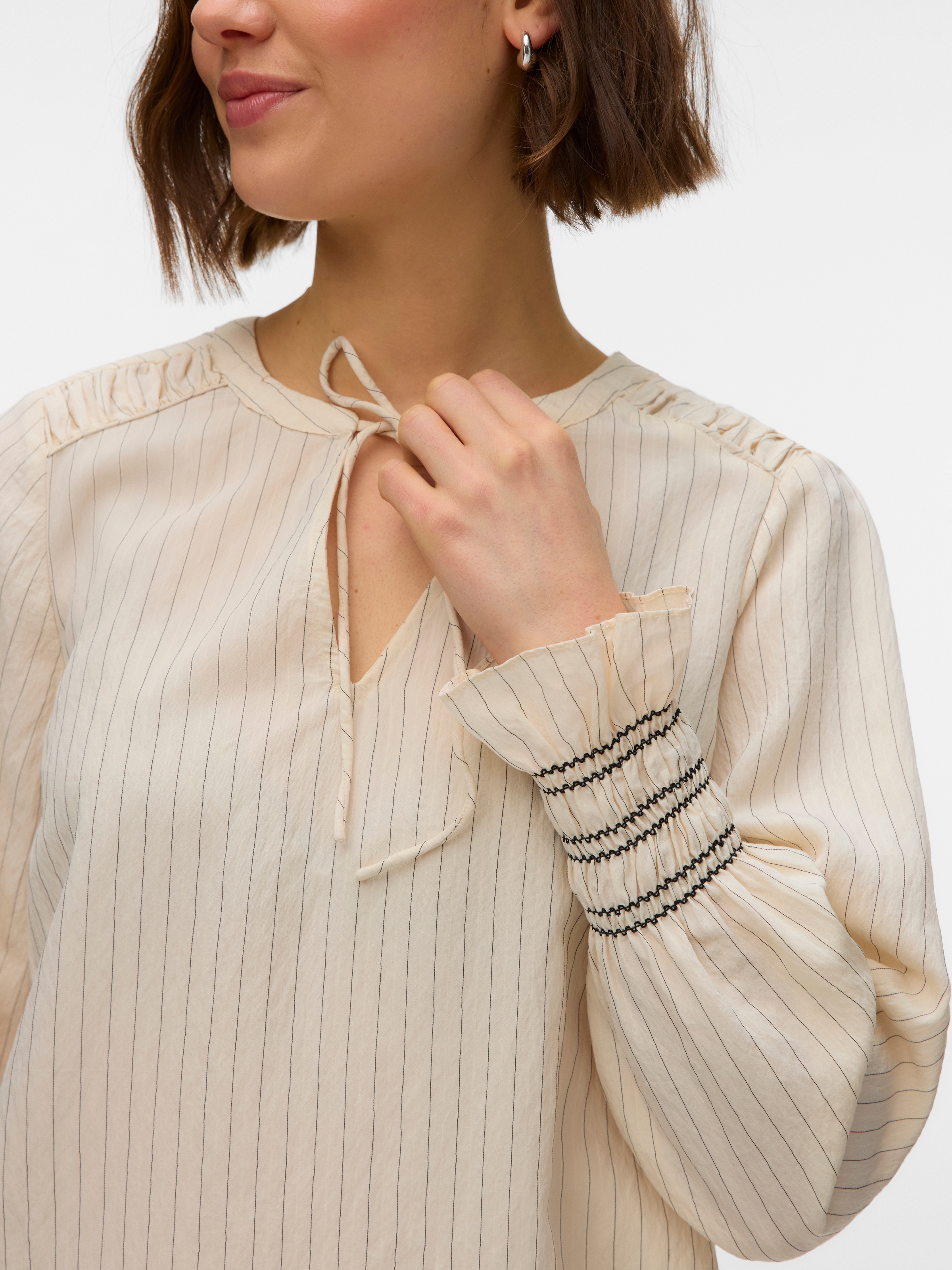 Thumbnail - Vero Moda Blusenshirt "VMMILLIE LS TOP WVN GA" mit Bindedetail