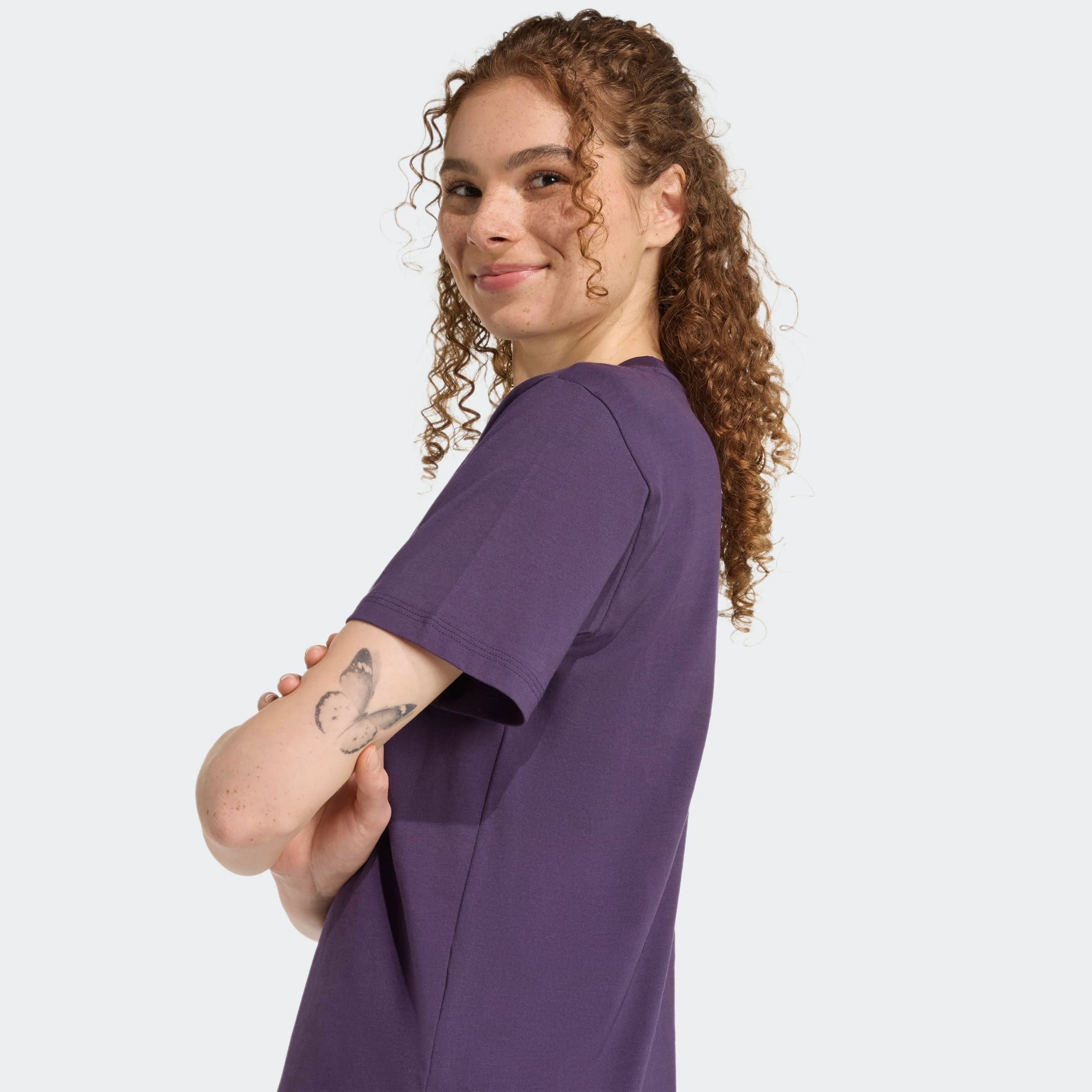 adidas Sportswear T-Shirt »W SL SJ T« Basic Design, Rundhalsausschnitt, mit kleinem 3-Streifen Logo