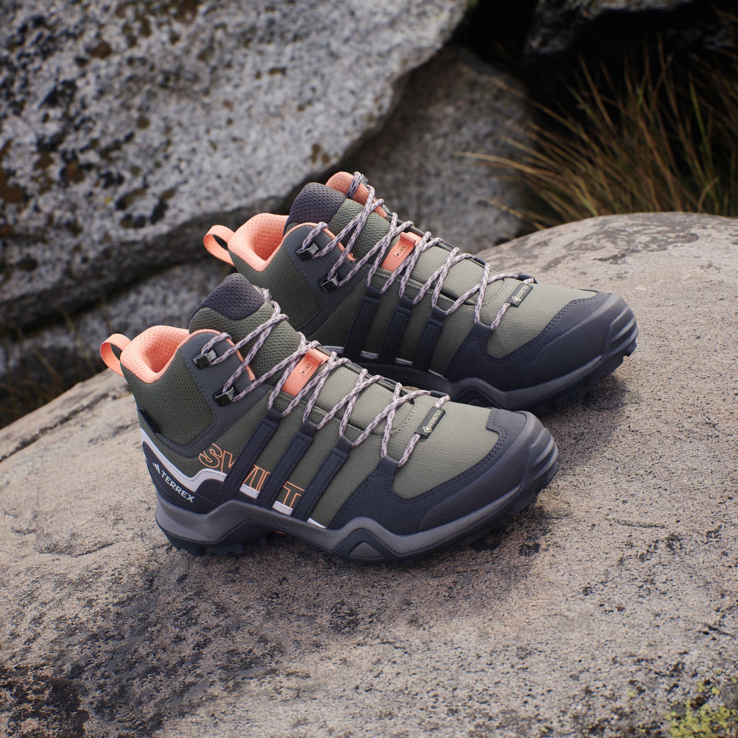 adidas TERREX Wanderschuh »TERREX SWIFT R2 MID GORE-TEX«, wasserdicht