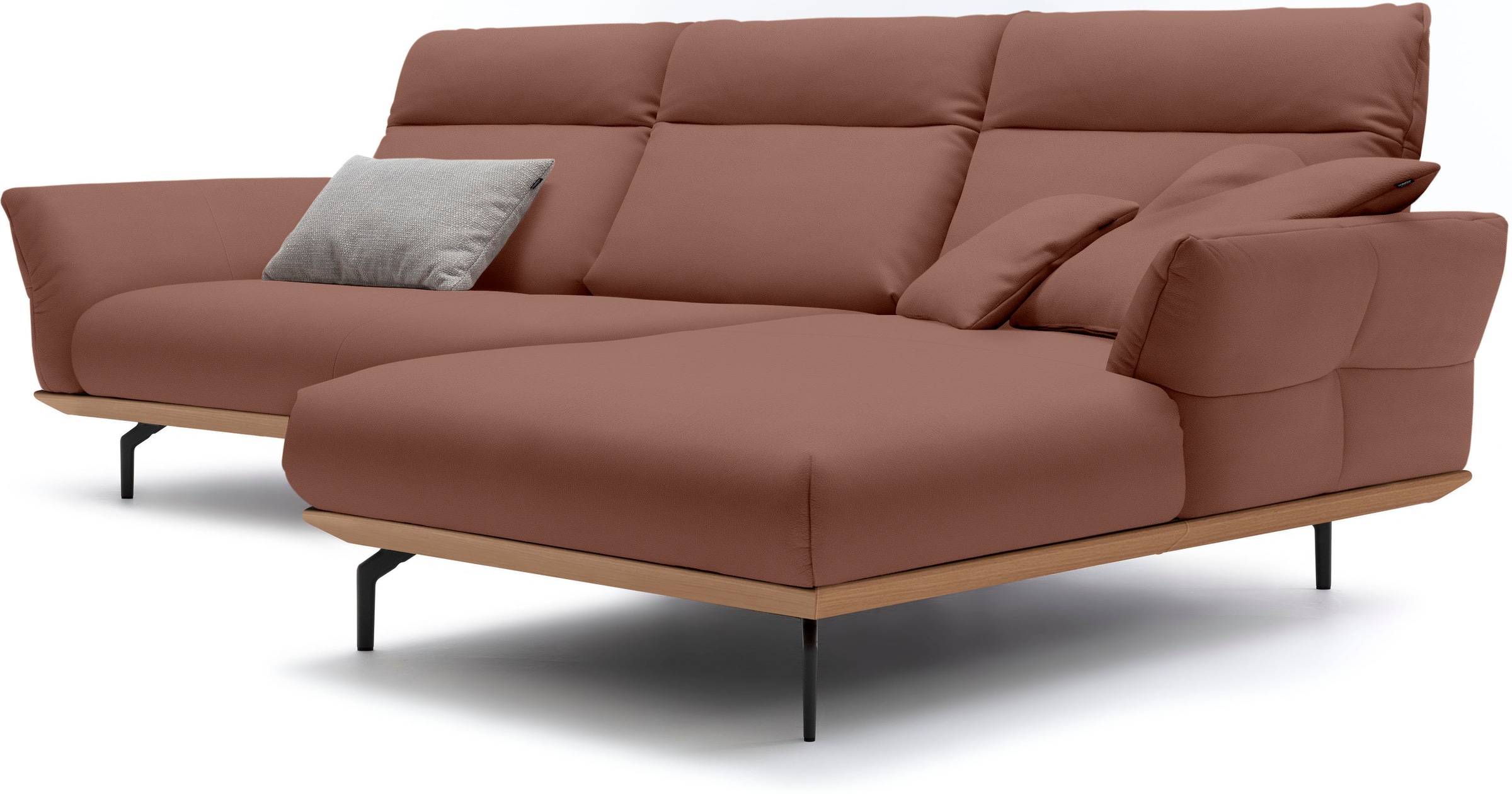Creation BY ROLF BENZ Ecksofa »CR.460«, Sockel in Eiche, Winkelfüße in Umbragrau, Breite 318 cm