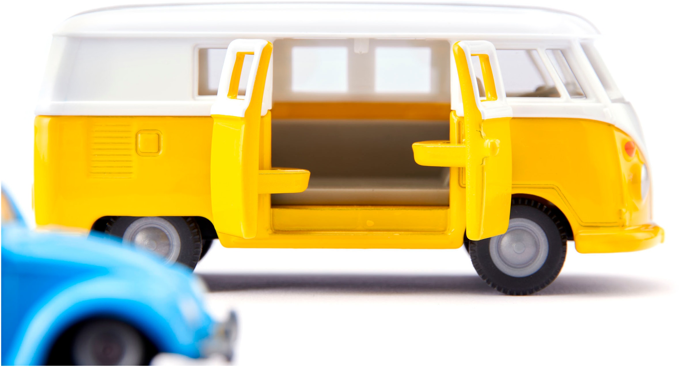 Siku Spielzeug-Bus »Siku Super, VW T1 mit Anhänger und VW Käfer (2567)«