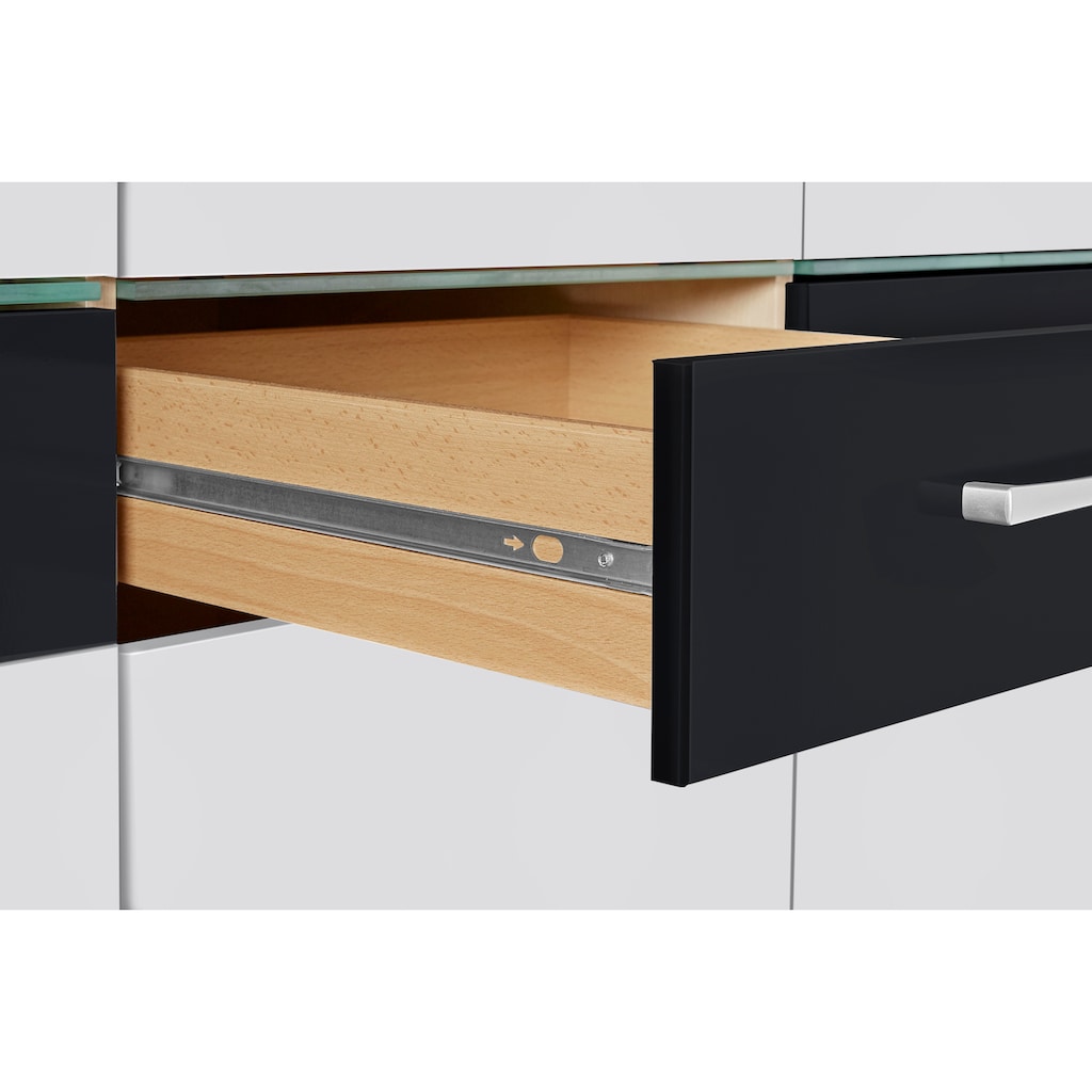 priess Kleiderschrank