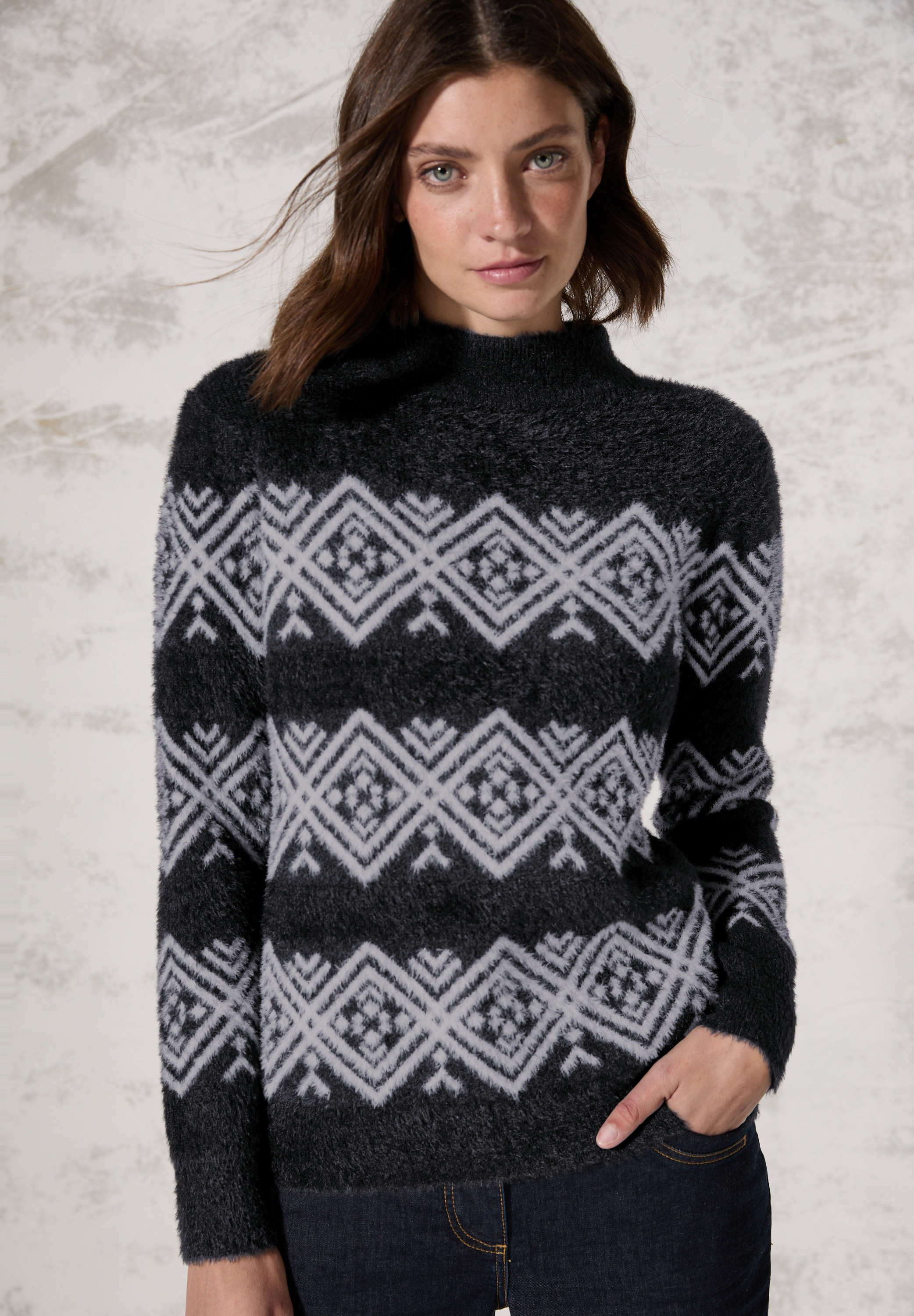 Strickpullover, mit grafischem Muster