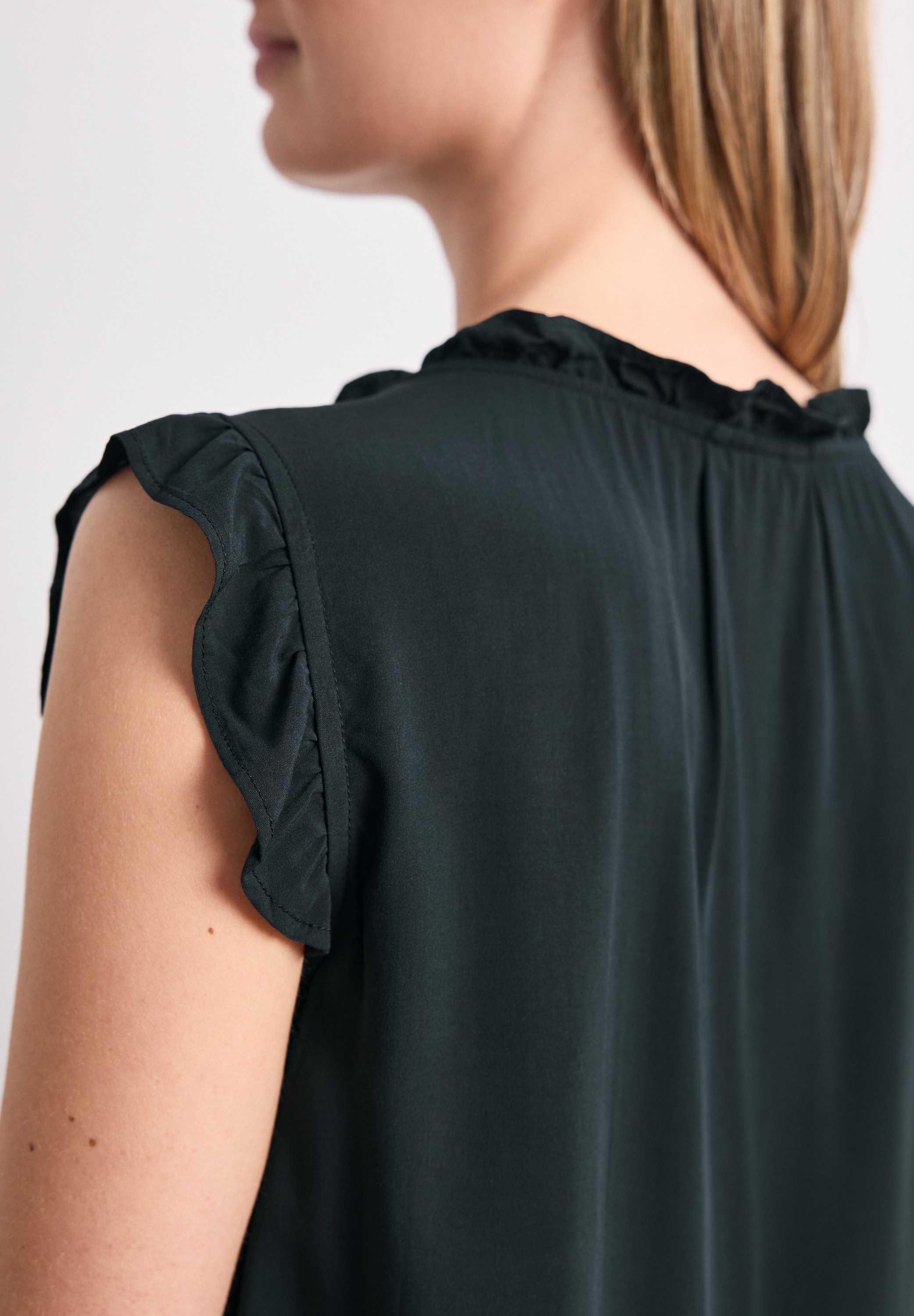 STREET ONE Shirtbluse Sommertop - Split Neck mit Rüschen und Bändern
