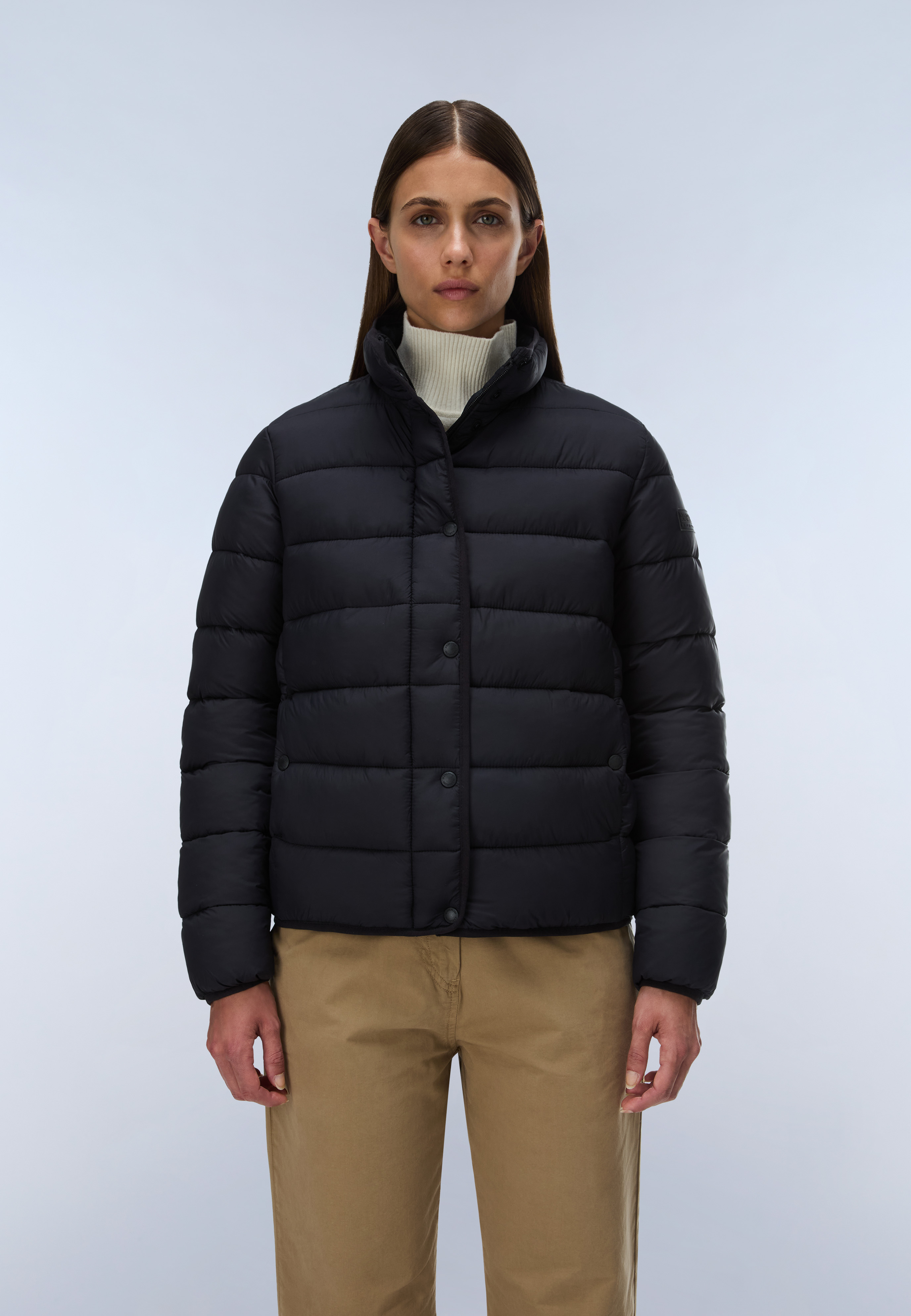 Napapijri Steppjacke "A-AERINS STND W BLACK BEAUTY" pflegeleichte Ausführung, aus Polyamid, auch in großen Größen