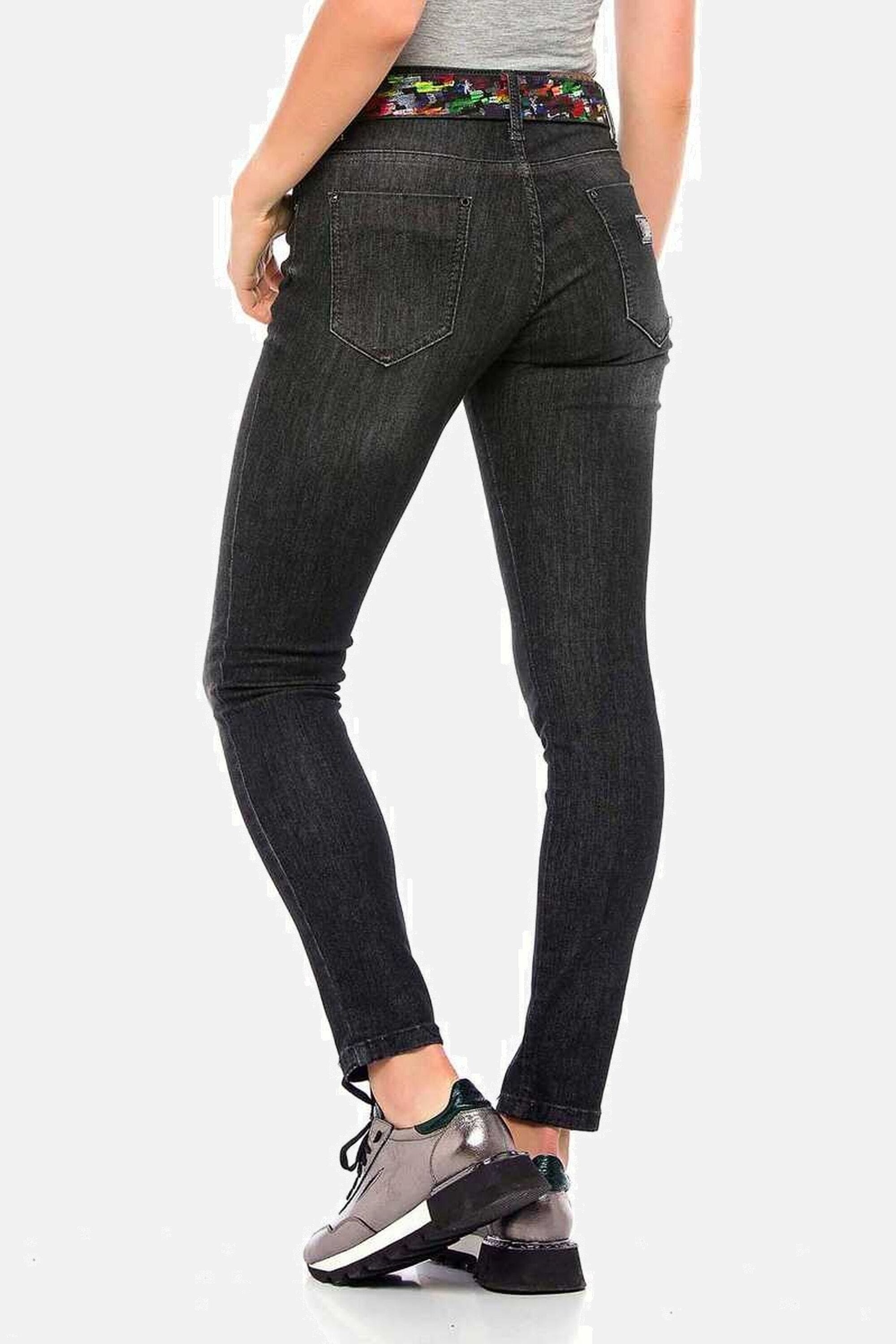 Cipo & Baxx 7/8-Jeans »Jeans«, Aus hochwertigen Materialien, WD394