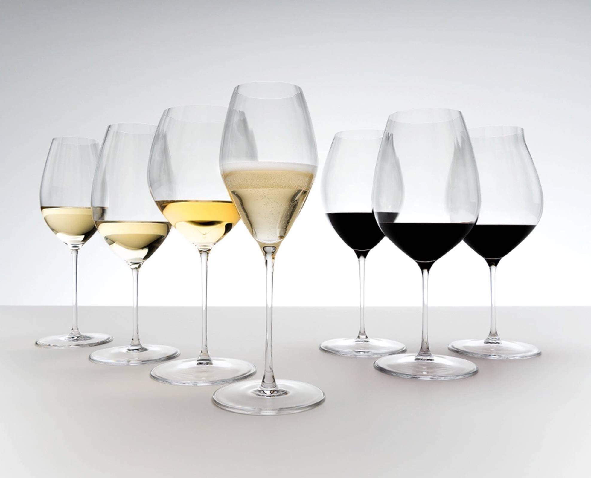 RIEDEL THE WINE GLASS COMPANY Rotweinglas »Pinot Noir Gläser Performance 830 ml 4er Set transparent«