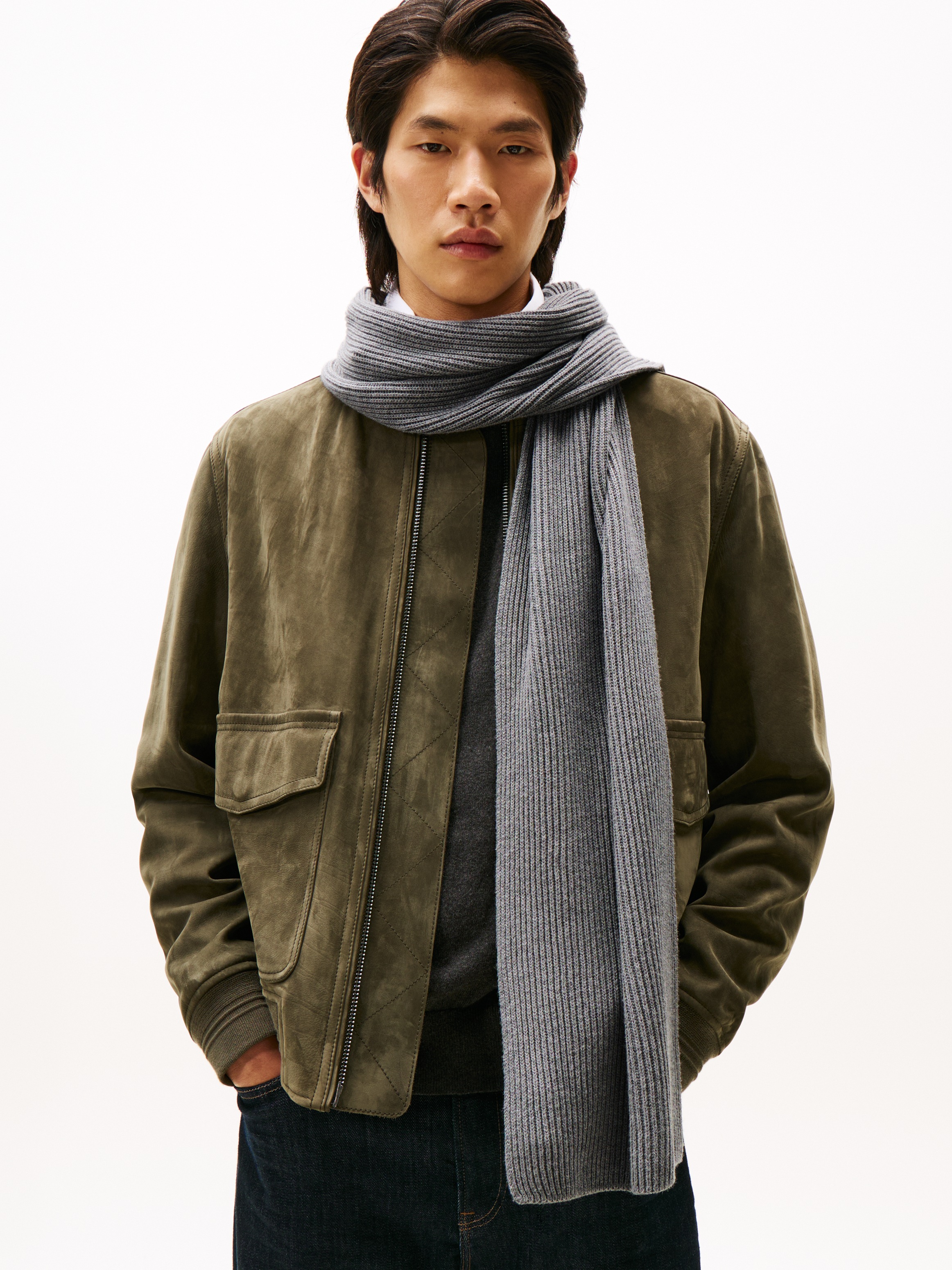 Tommy Hilfiger Strickschal "TH FLAG PIMA COTTON CASH SCARF" mit Logosticker günstig online kaufen