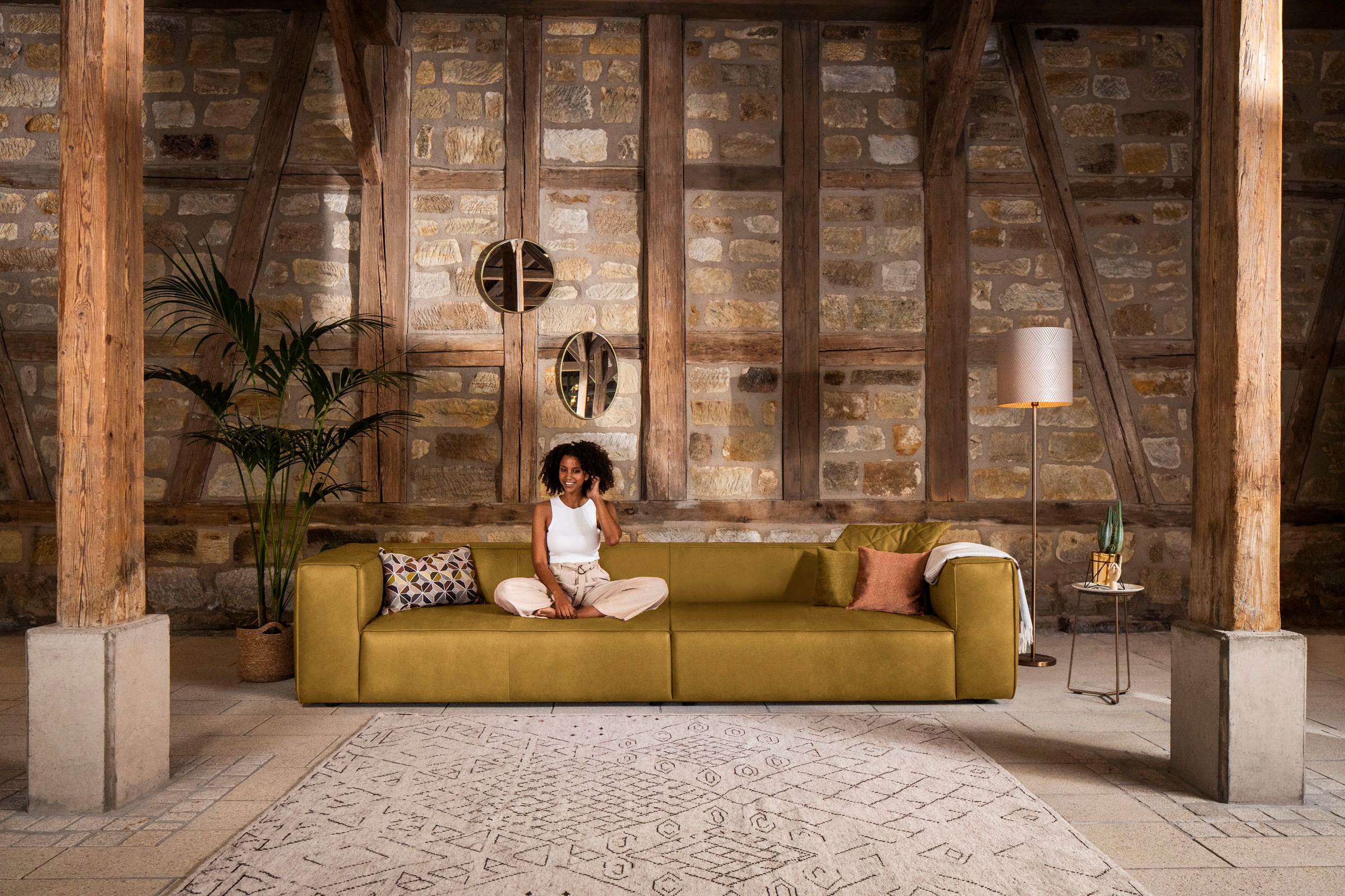 W.SCHILLIG 4-Sitzer "around-the-block Mega Sofa, viel Platz, Breite 300cm, bequem" mit eleganter Biese, mit Federkern