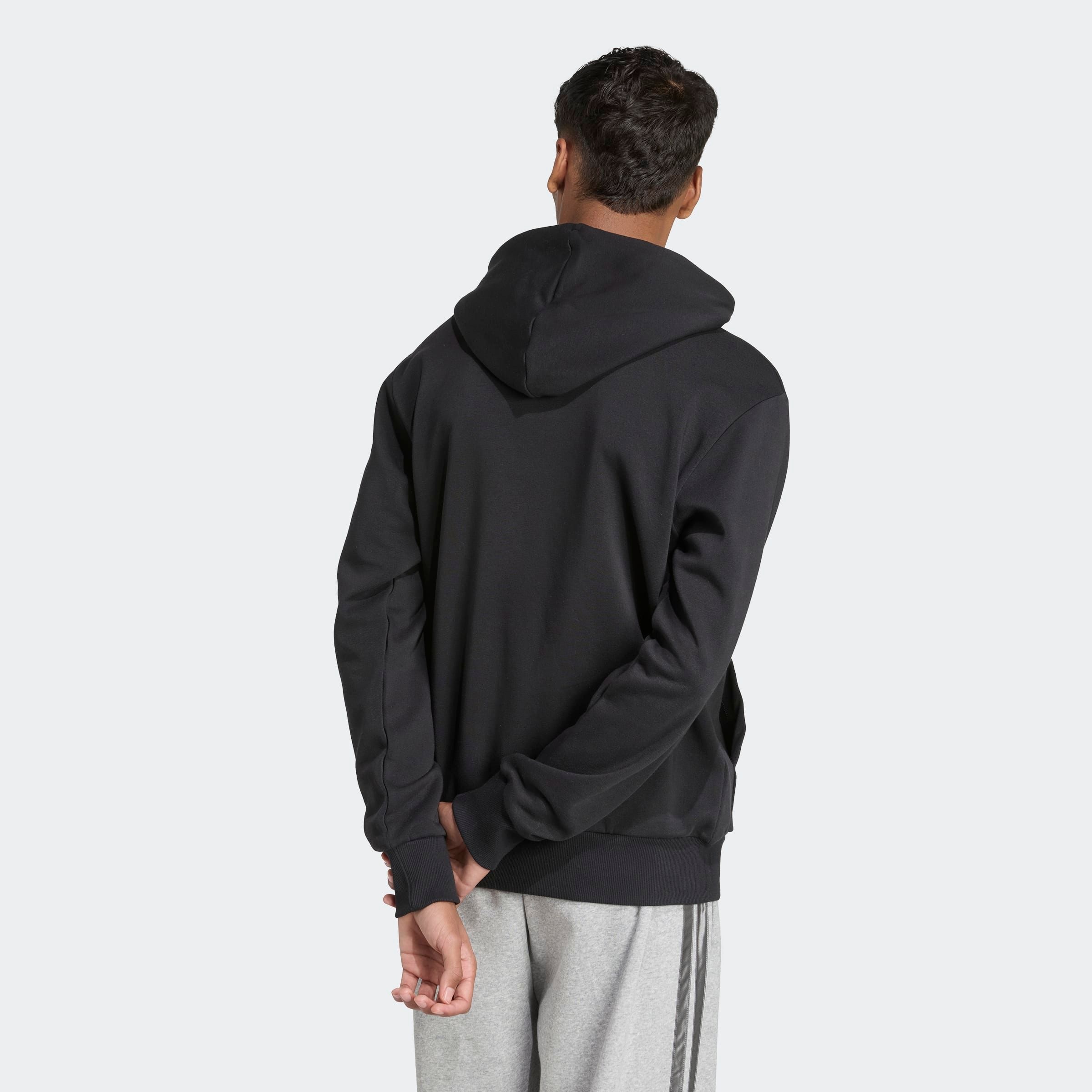 adidas Sportswear Kapuzensweatshirt »HOLIDAY 3S HOODIE«, mit großem BOS Branding, festliches Design, mit Rundhalsausschnitt
