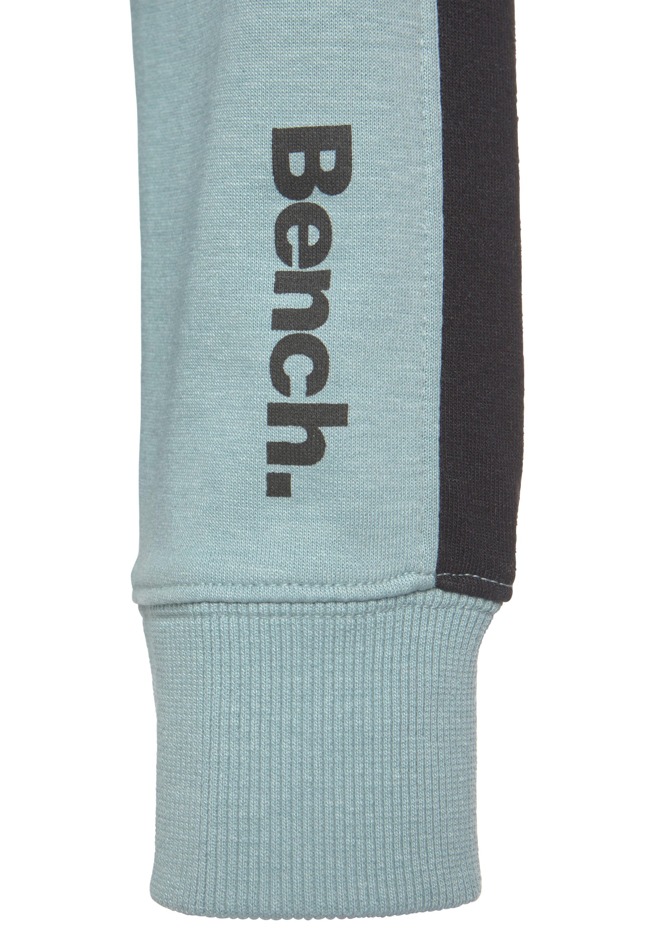 Bench. Loungewear Sweatjacke, mit Seitenstreifen und Stehkragen, Loungewear