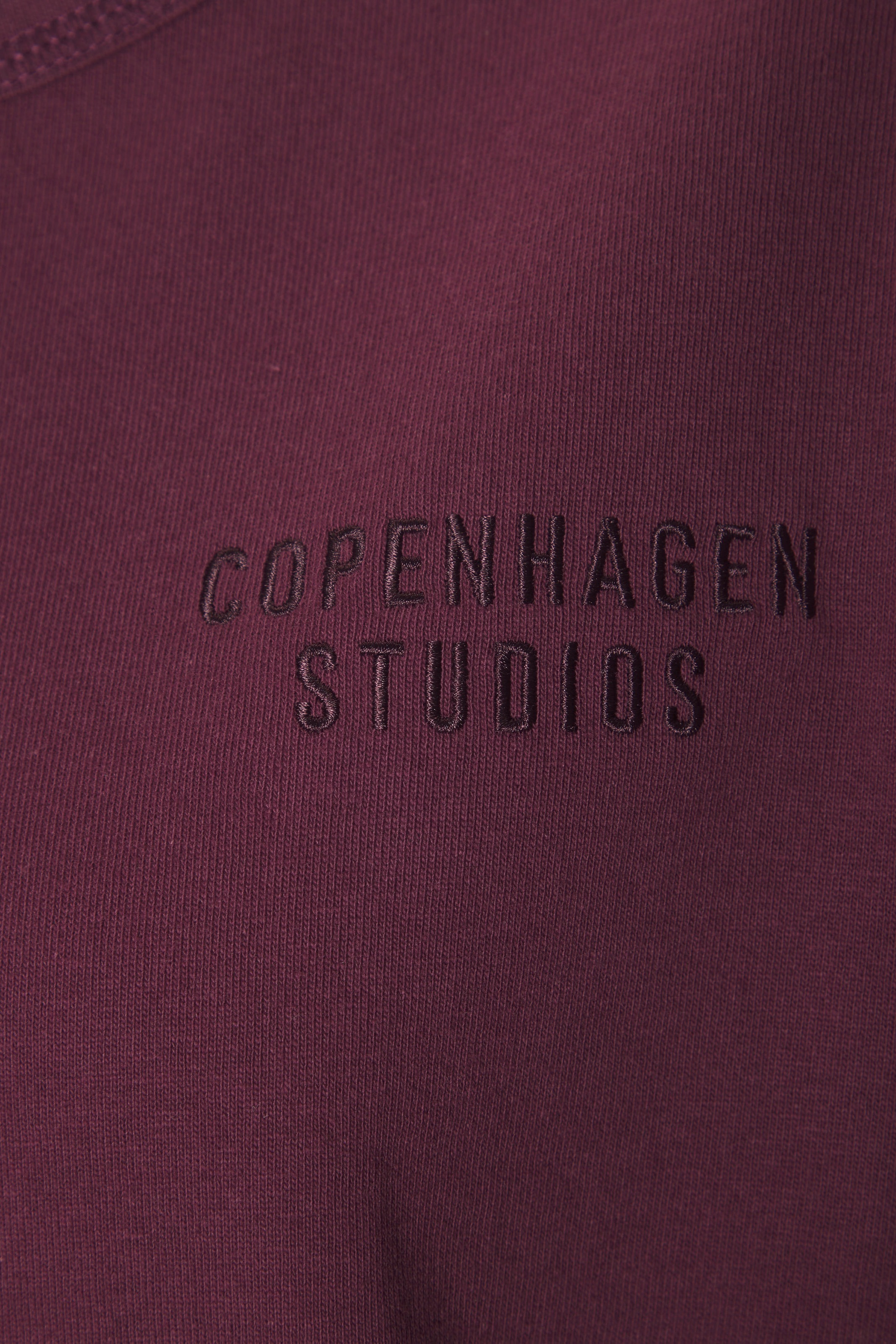 Thumbnail - Copenhagen Studios T-Shirt aus Heavy Jersey Qualität