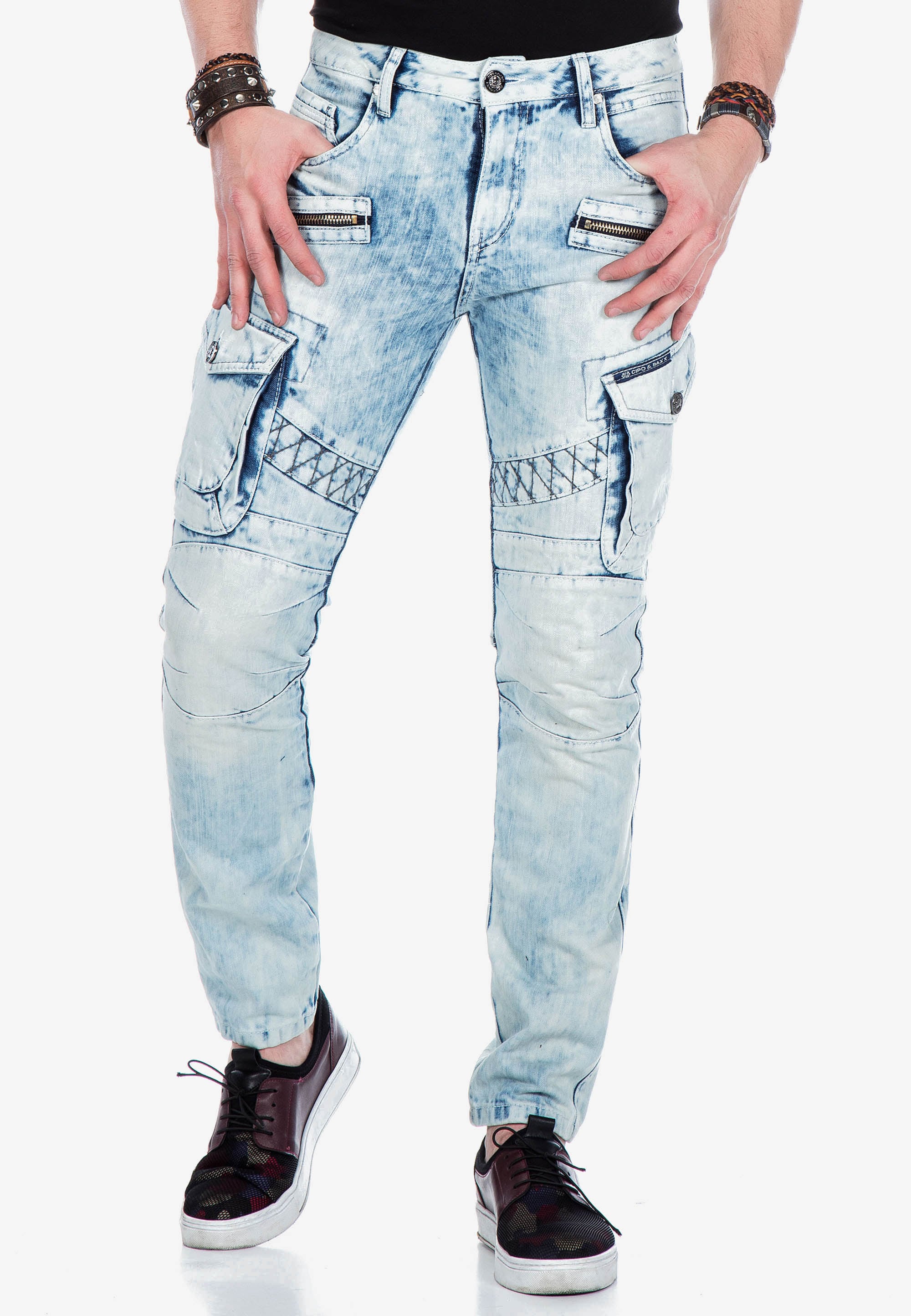 Bequeme Jeans, im Cargo-Style mit Deko-Zippern in Straight Fit