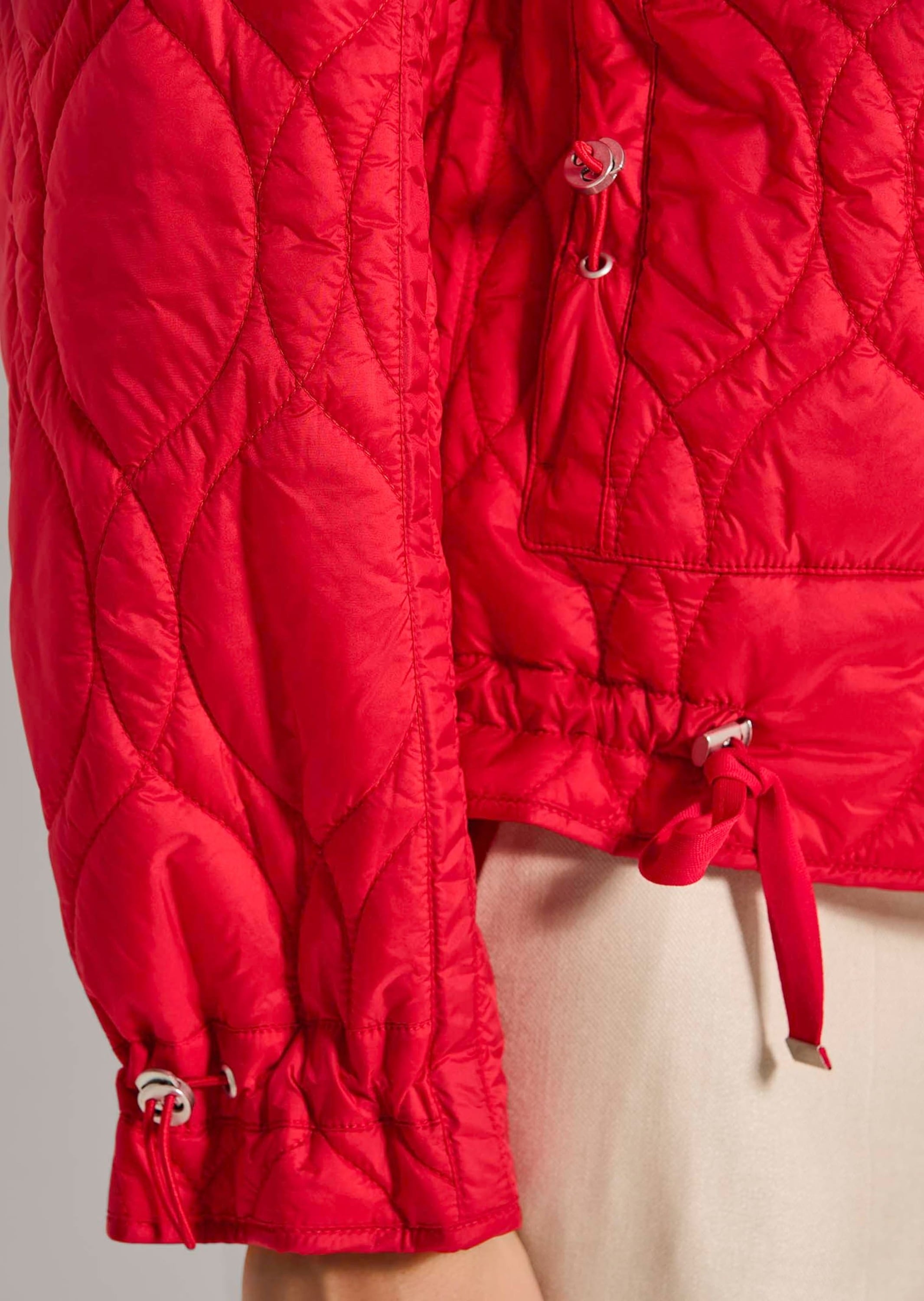 MADELEINE Kurzjacke »Jacke Jacke aus leicht wattiertem Sommer-Stepp«