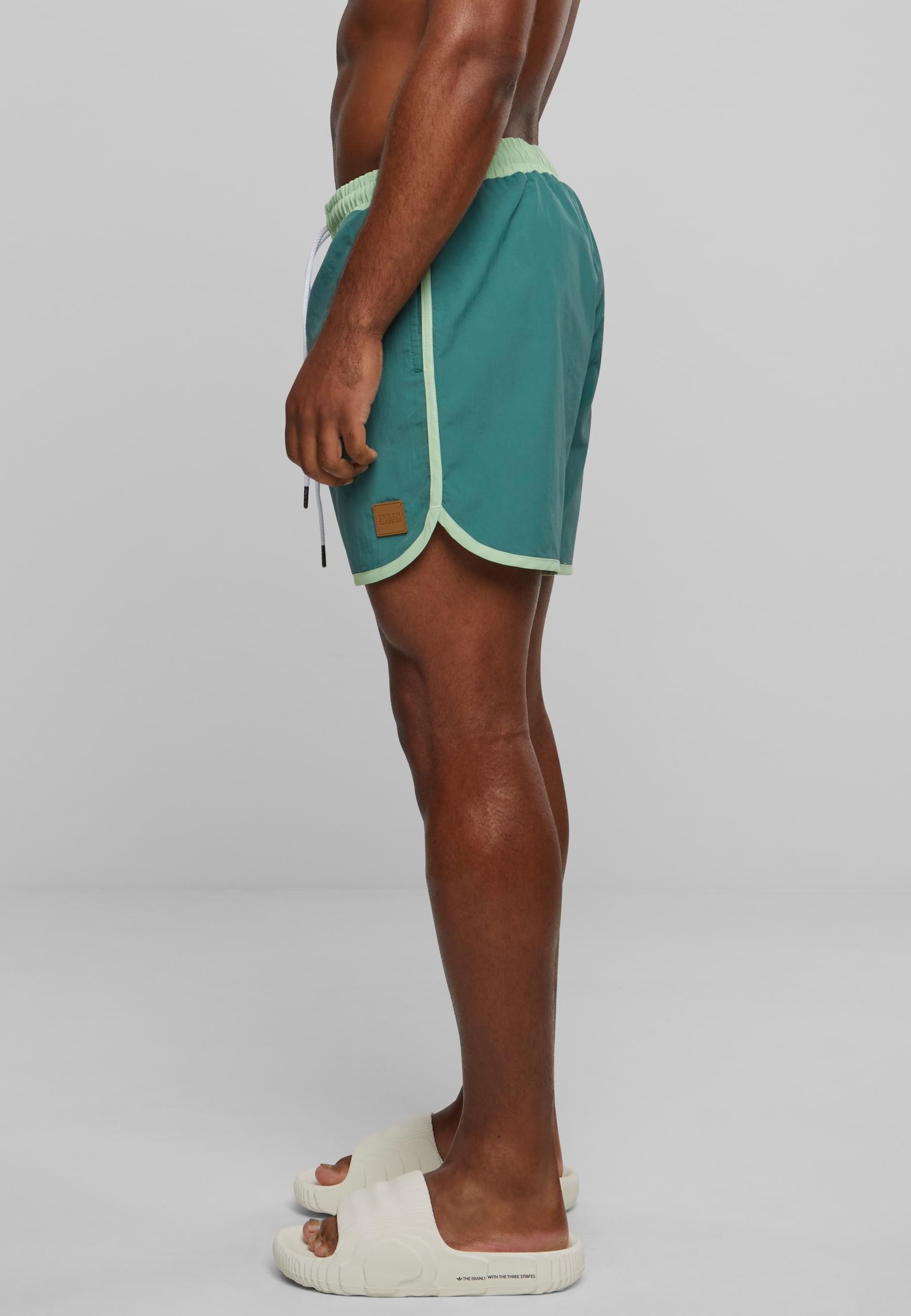 URBAN CLASSICS Badeshorts »Urban Classics Herren Retro Swimshorts«