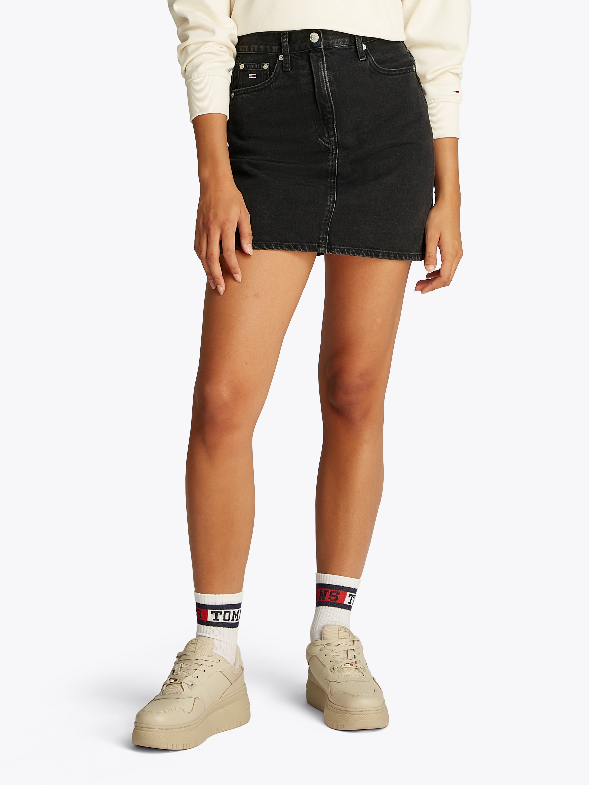 Tommy Jeans Jeansrock "MOM SKIRT BI8080", in schwarzer Waschung, in Mini-Lä günstig online kaufen