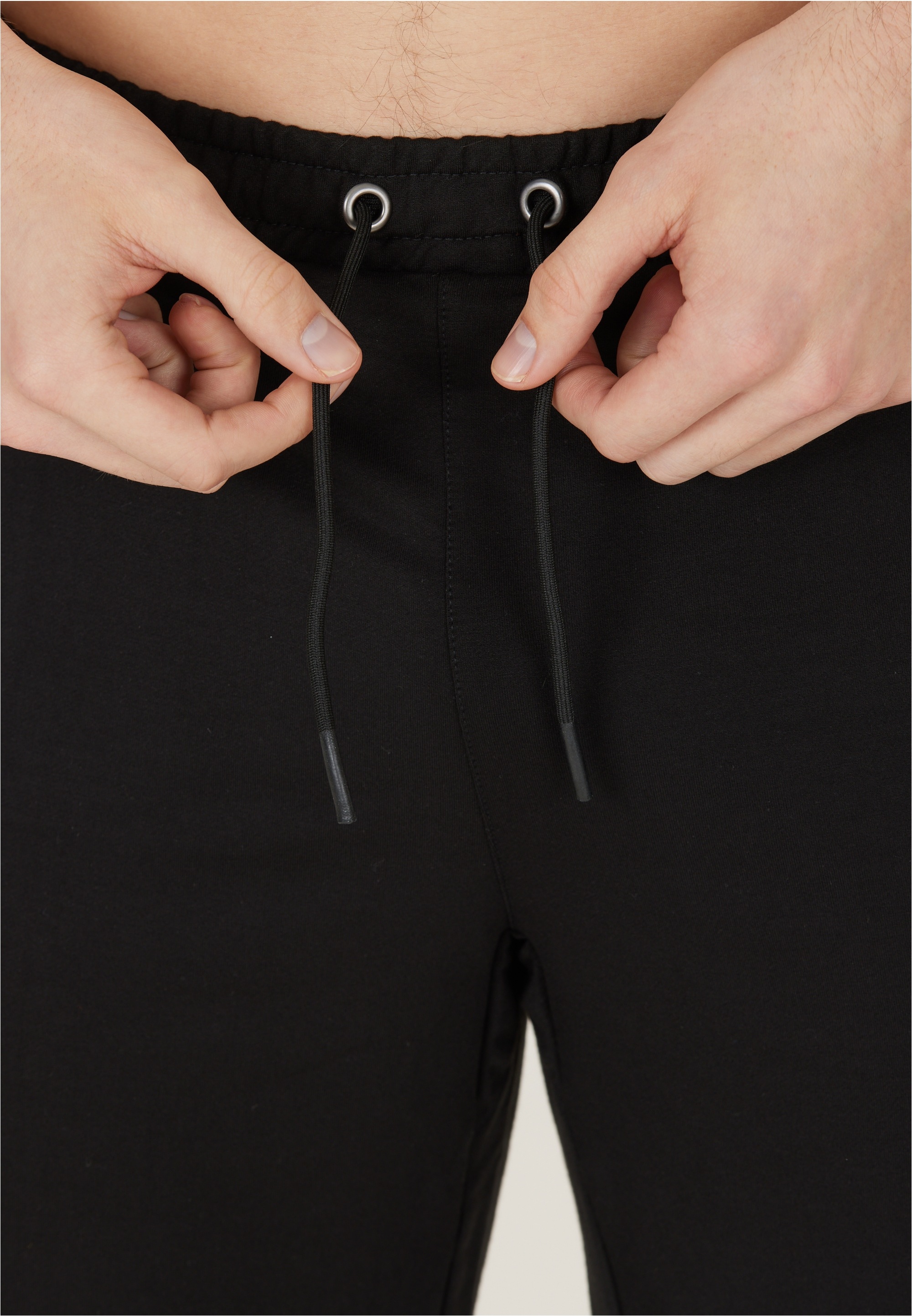 ENDURANCE Shorts »Prince«, mit kleinem Logo-Print