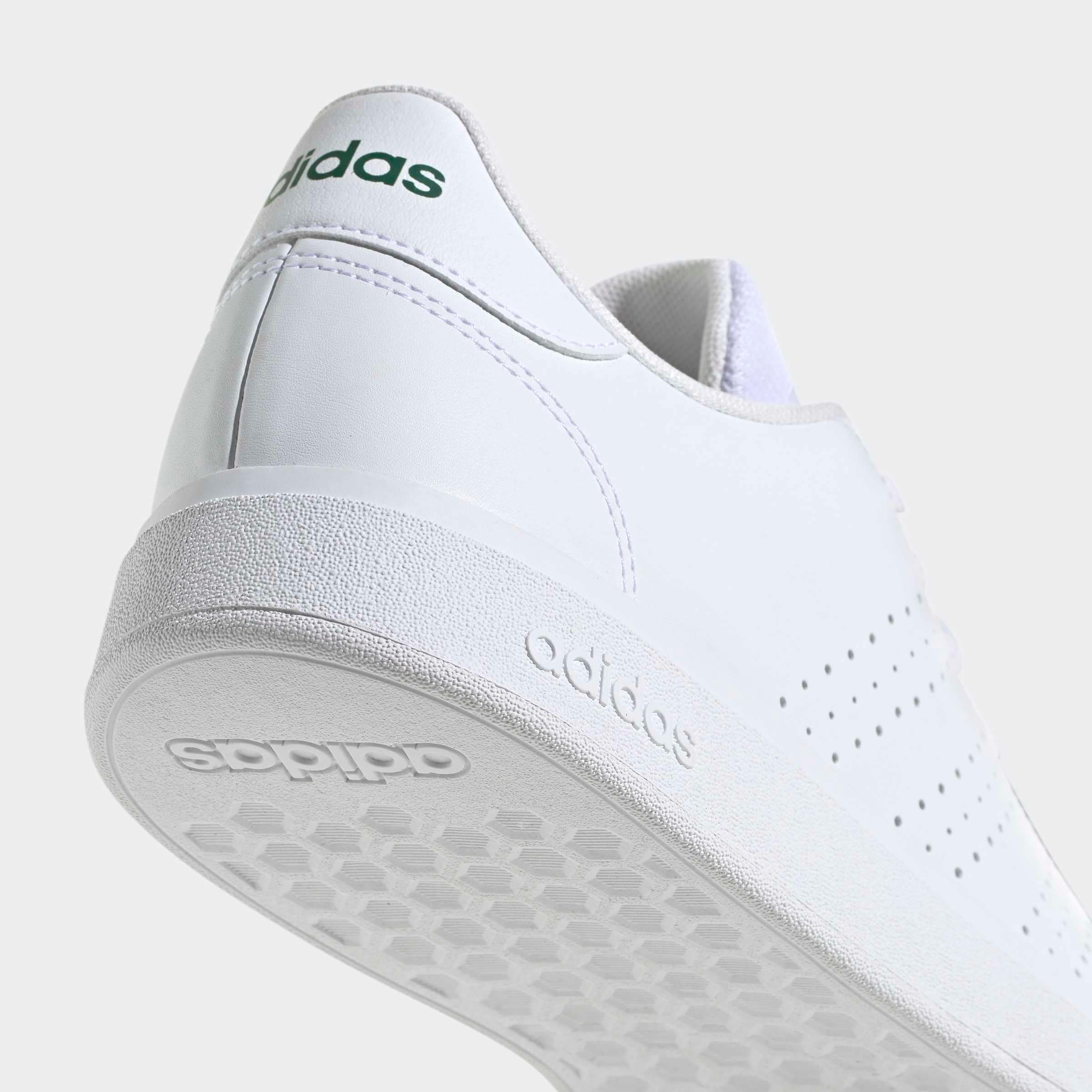 adidas Sportswear Sneaker  inspiriert vom Design des adidas stan smith
