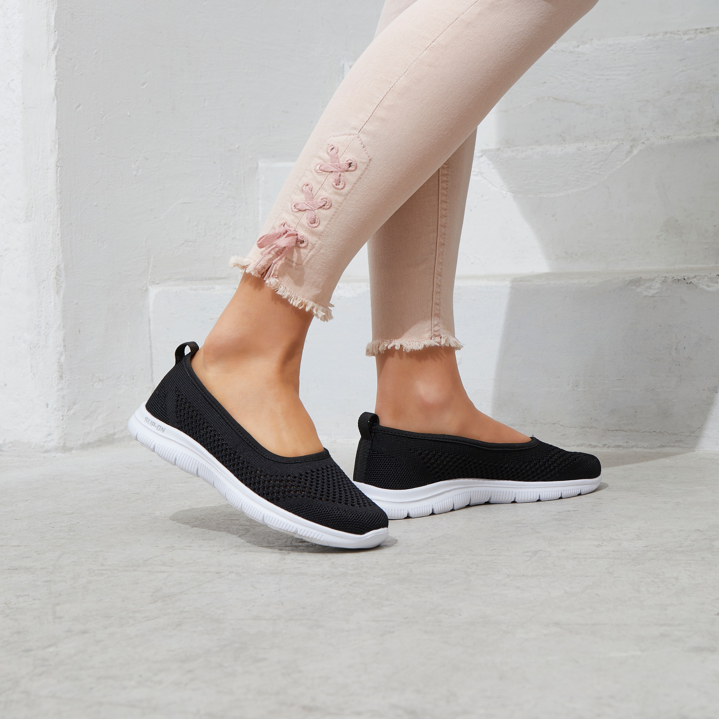 LASCANA Sneaker Ballerinas, ultraleichter Slipper, Freizeitschuh zum Reinsc günstig online kaufen