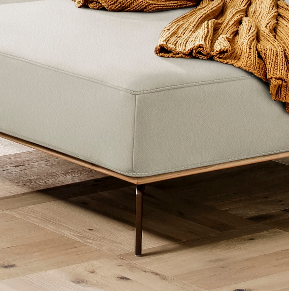 W.SCHILLIG Ecksofa »run, Designsofa mit tollem Sitzkomfort, L-Form«, mit Holzsockel, Füße in Bronze pulverbeschichtet, Breite 299 cm