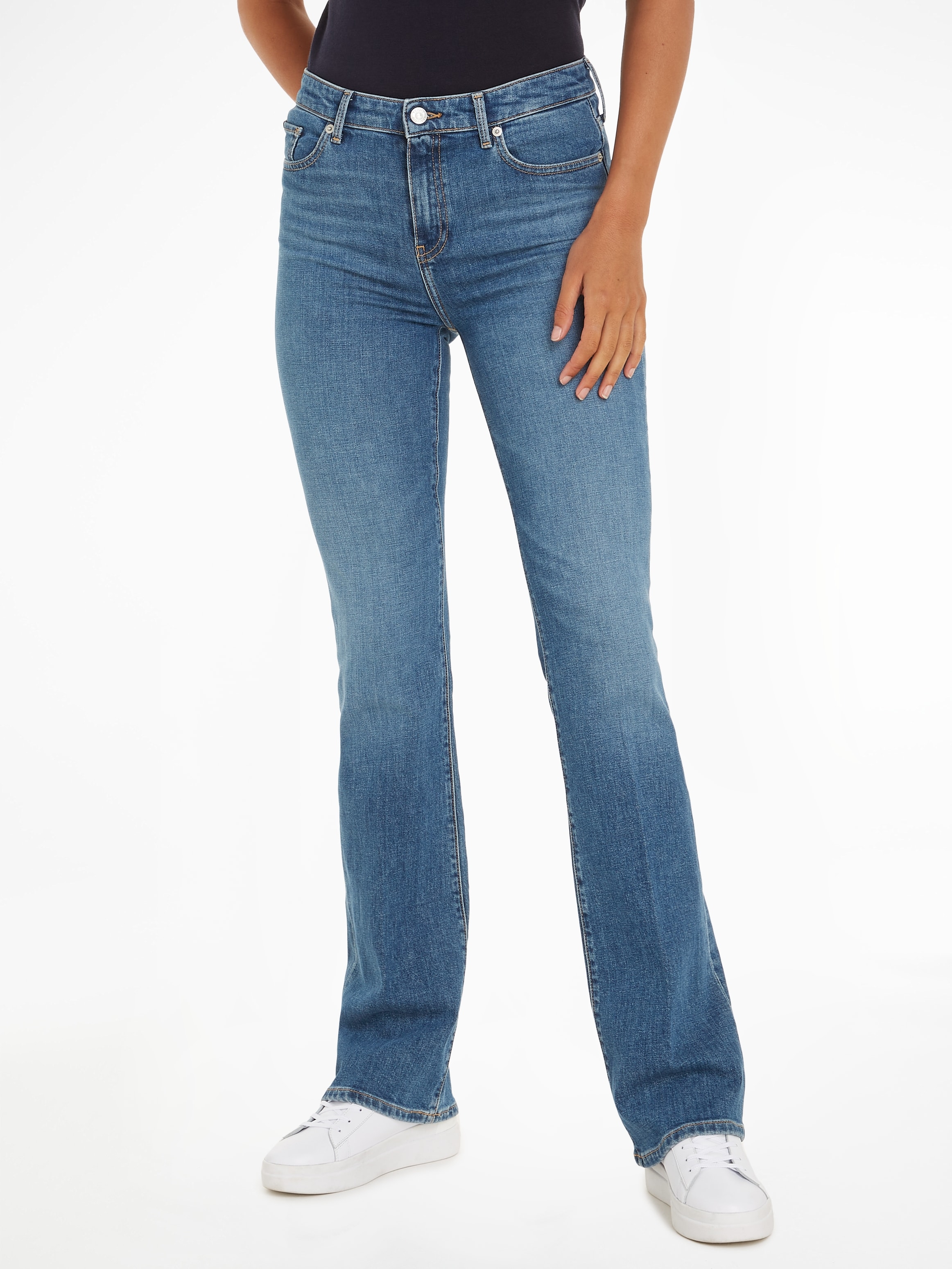 Bootcut-Jeans, mit Bügelfalten
