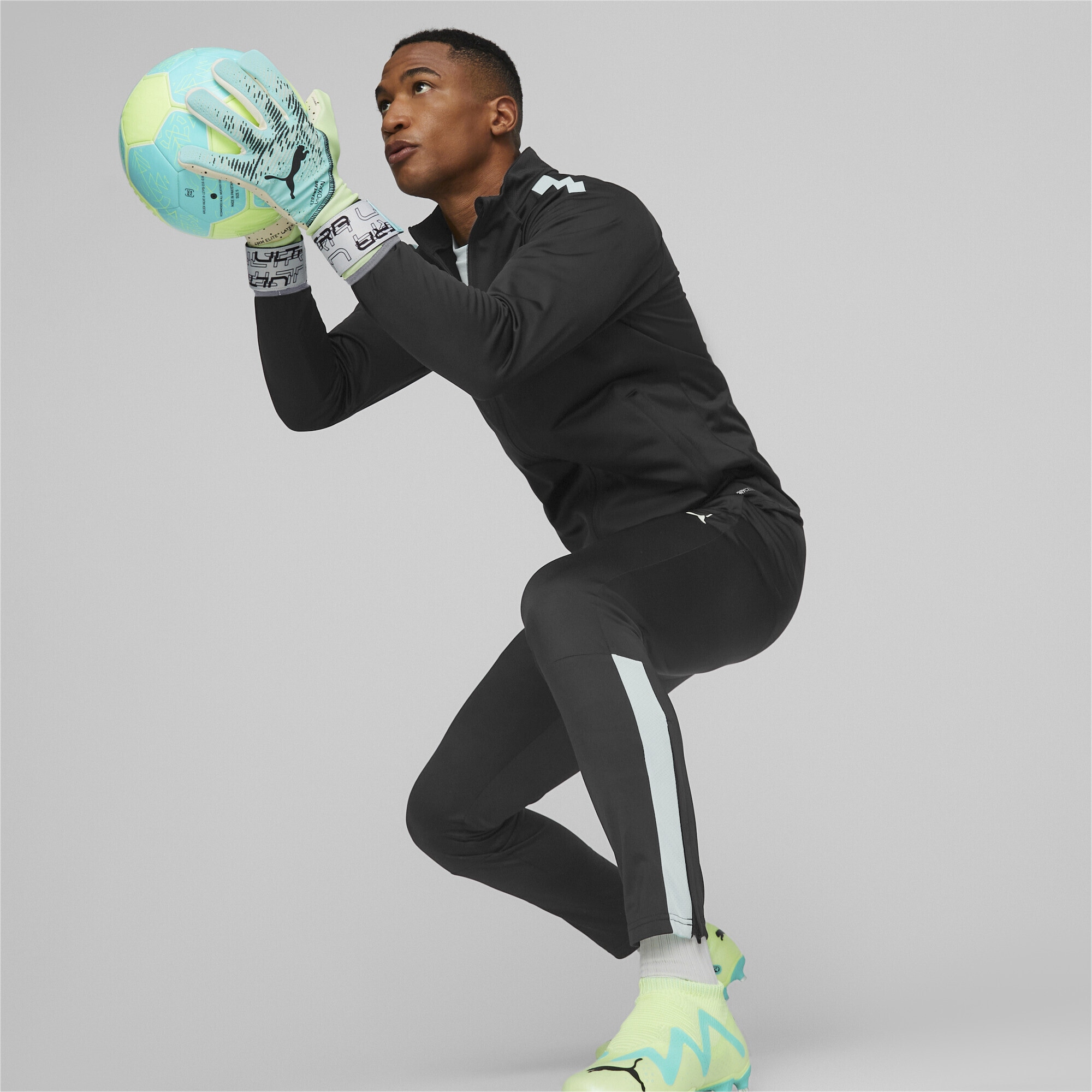 PUMA Torwarthandschuhe »ULTRA Ultimate 1 Negative Cut Fußball Torwarthandschuhe«