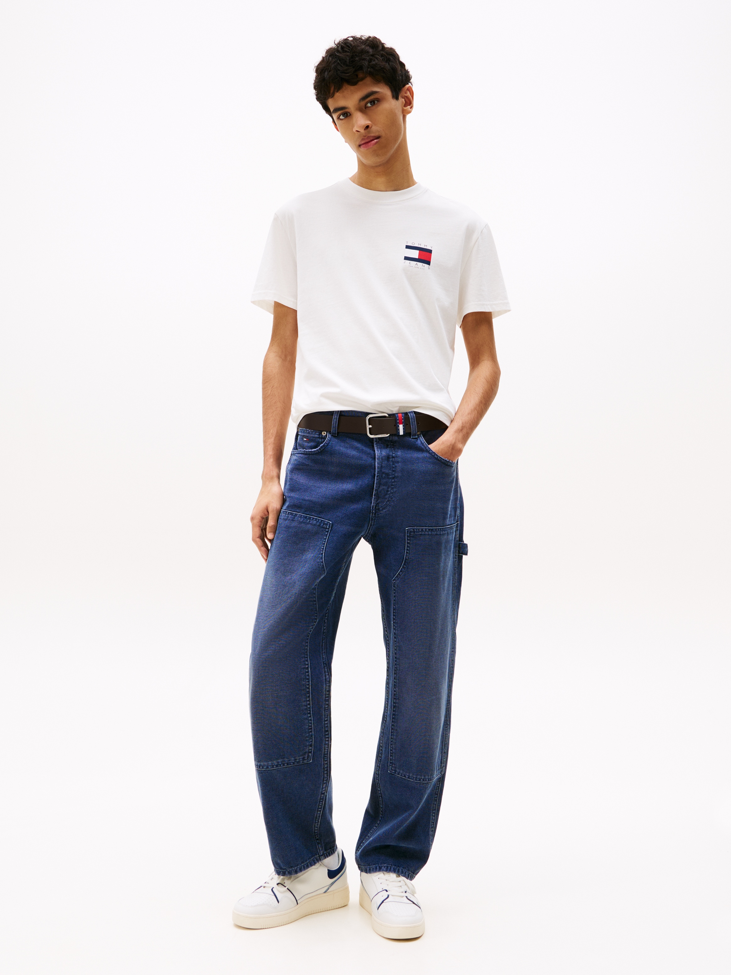 Tommy Jeans T-Shirt »TJM REG FLAG GRAPH BCKPRNT T EXT«, Mit Rundhalsausschnitt