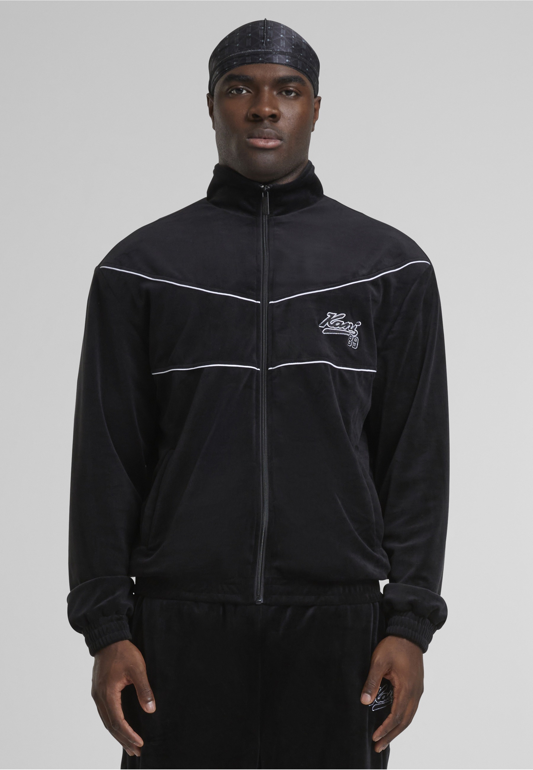 Karl Kani Trainingsjacke »Karl Kani Kani Varsity Velours Trackjacket« 1 Stk. tlg. ohne Kapuze
