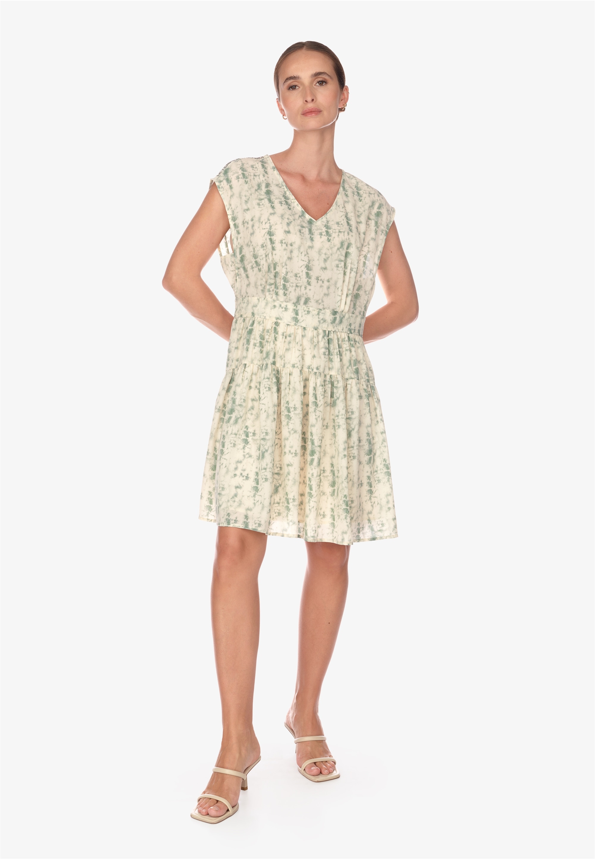 Le Temps Des Cerises Jerseykleid »JASNA«, mit schönem Batik-Muster