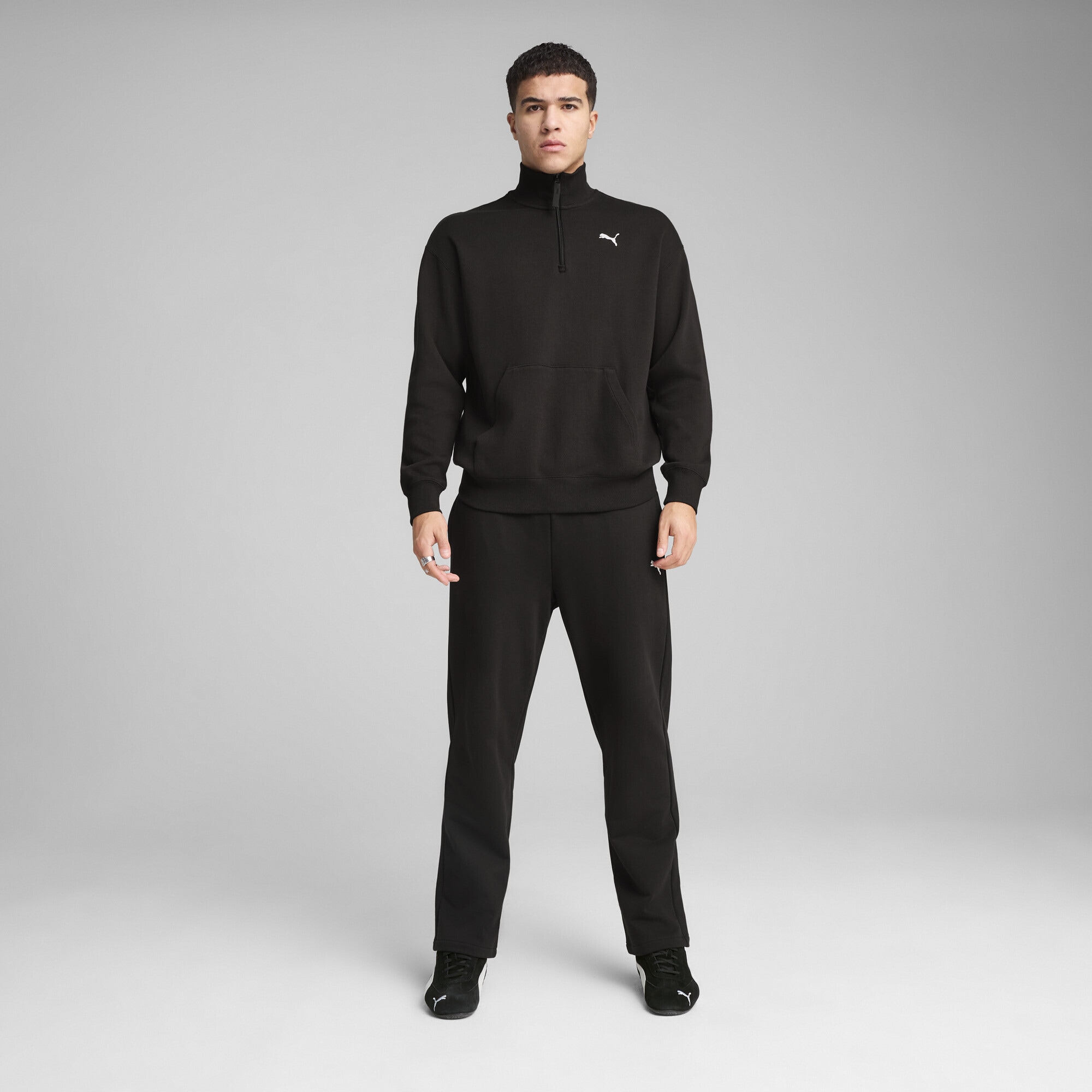 PUMA Sweatshirt »WARDROBE ESS Relaxed Rundhalsshirt mit halblangem Reißverschluss«