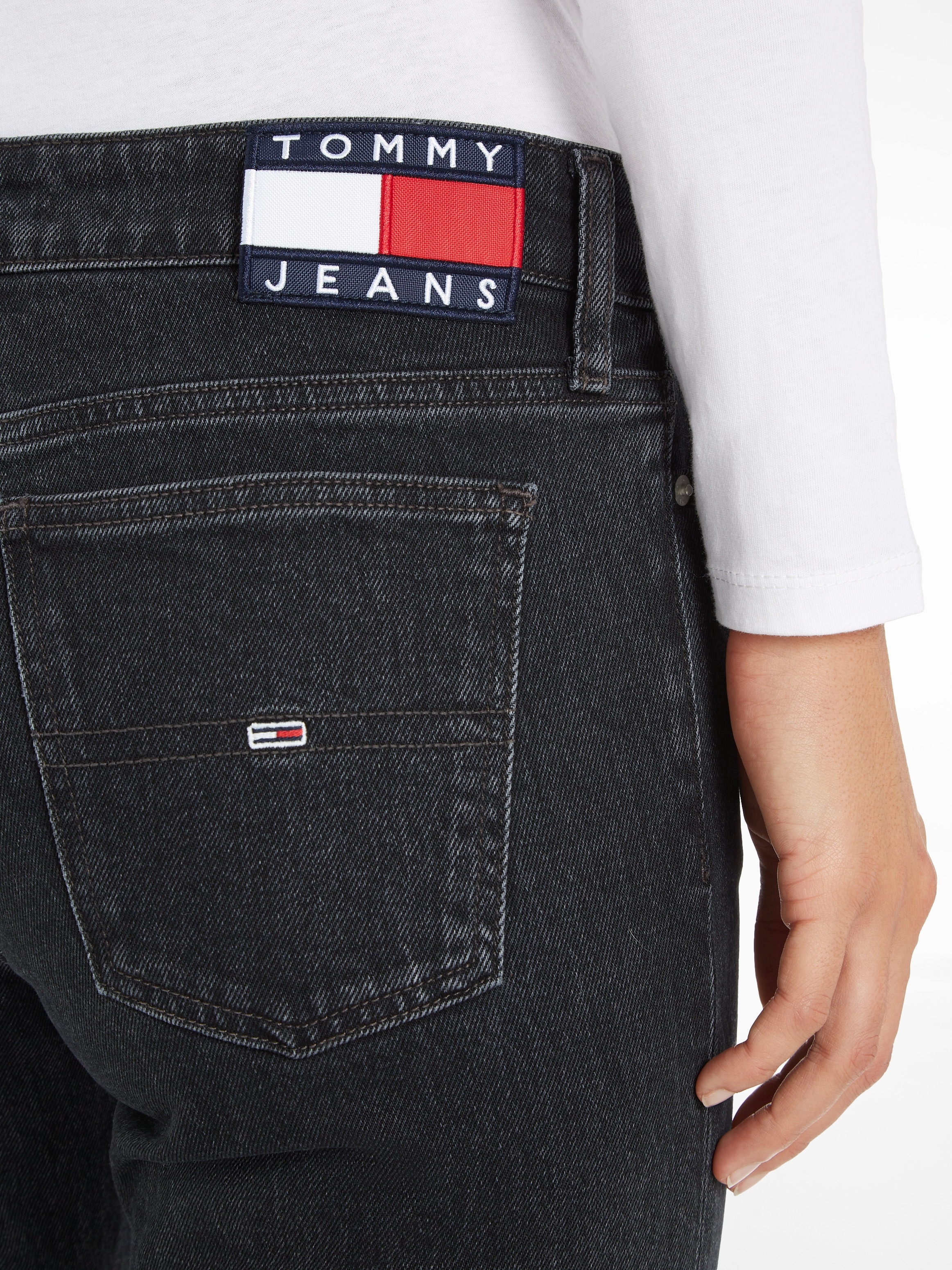 Tommy Jeans Schlagjeans, mit Tommy Jeans Logobadge für kaufen | BAUR