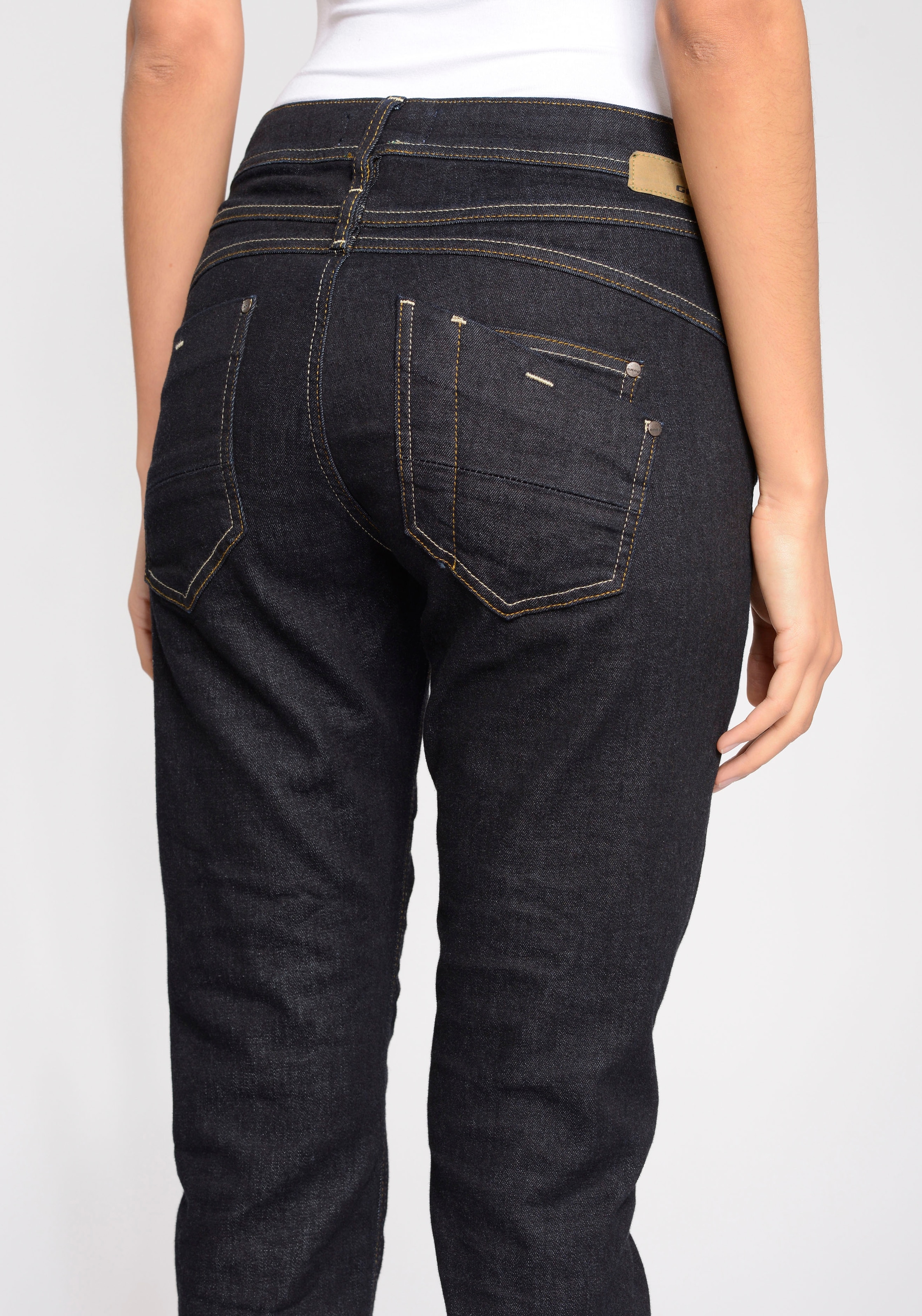 GANG Relax-fit-Jeans »94Amelie Used-Effekten bestellen Fit«, mit Relaxed BAUR 