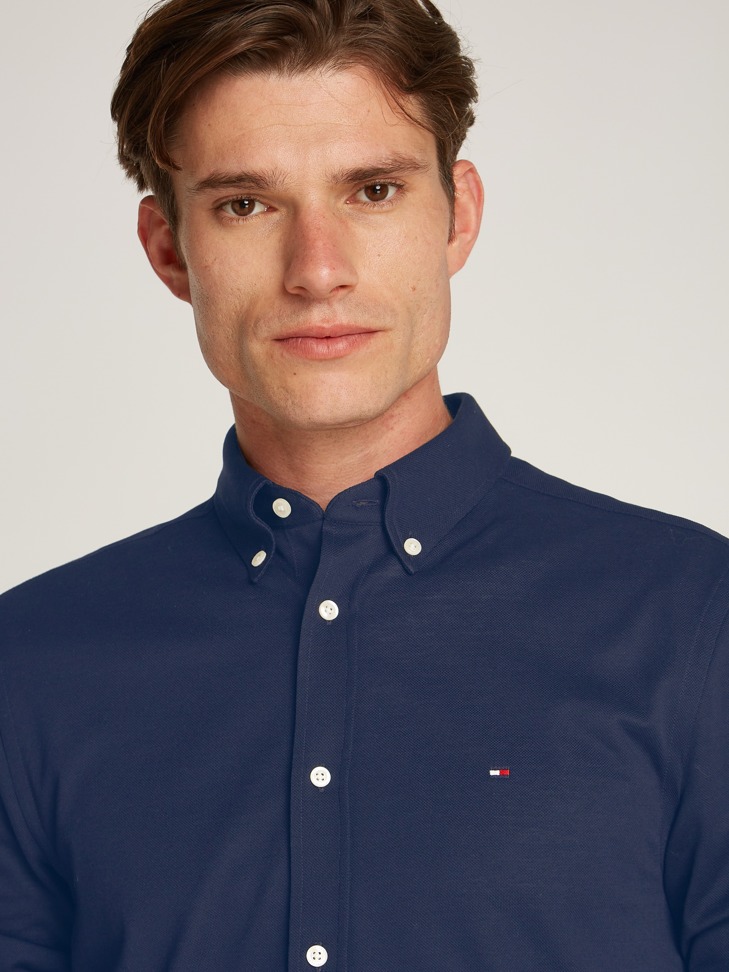 Tommy Hilfiger Businesshemd »FLEX DOBBY SF SHIRT«, mit Logostickerei