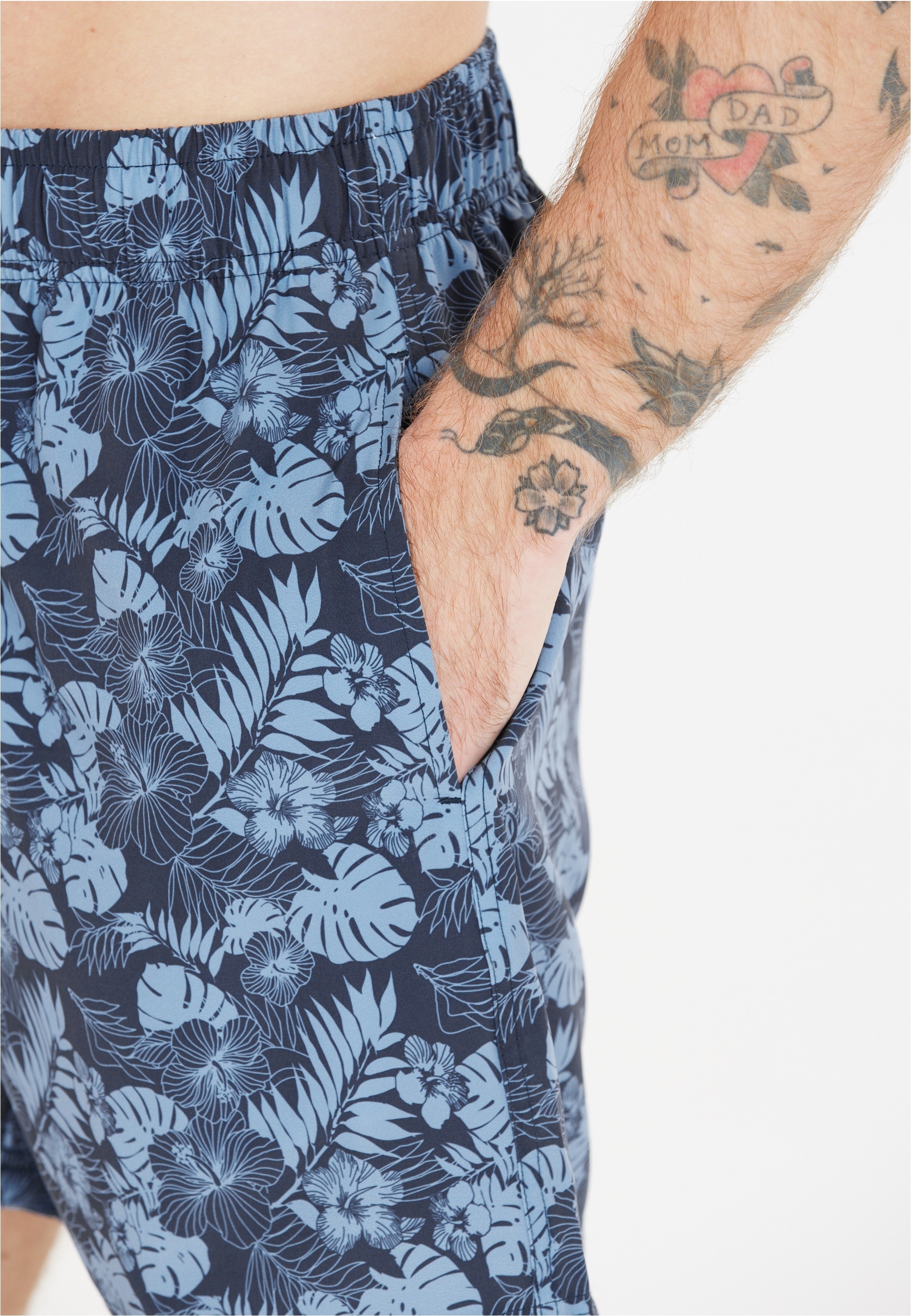 CRUZ Badeshorts "Toby", (1 St.), im lässigen Print-Design günstig online kaufen