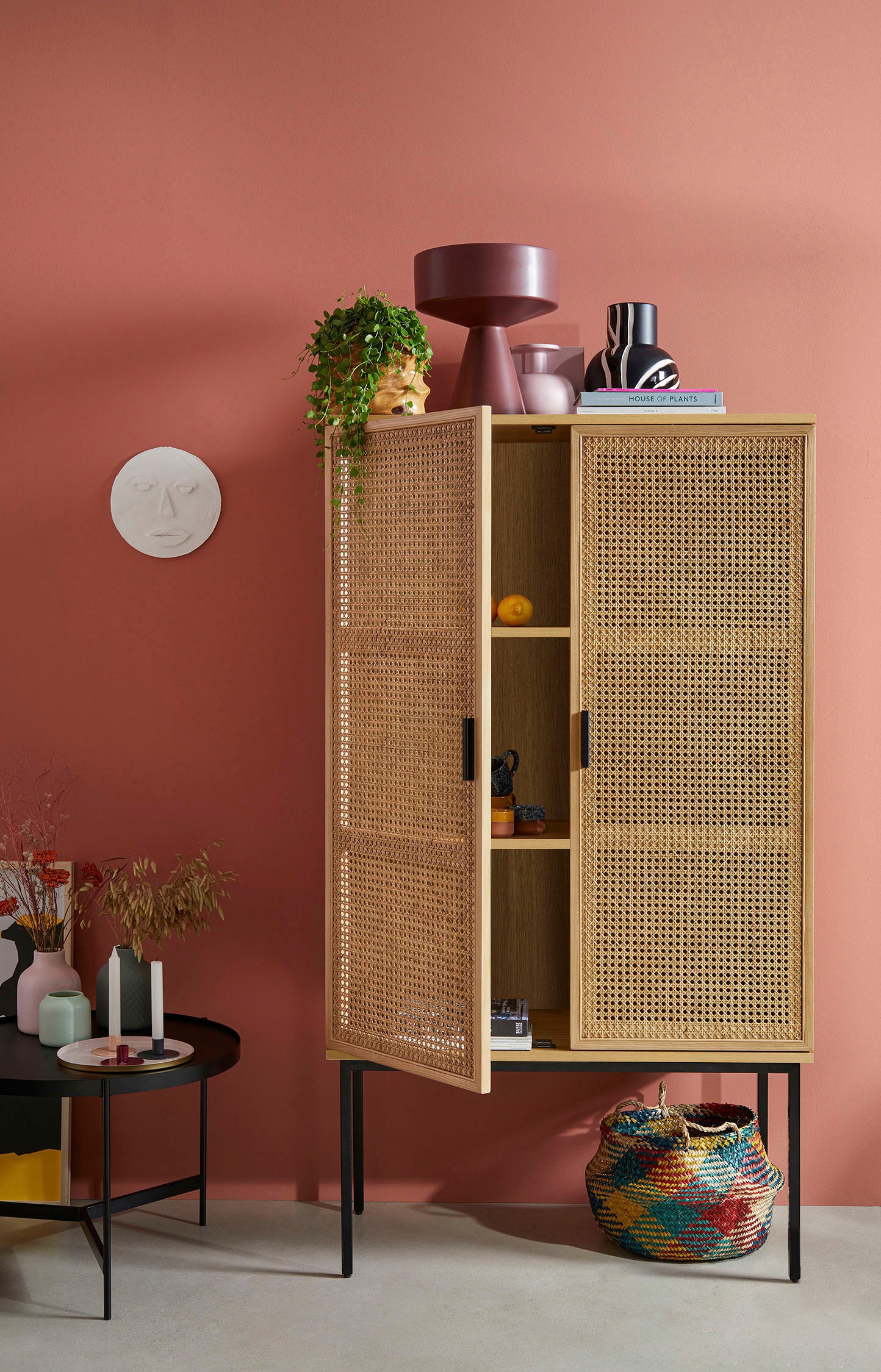 INOSIGN Highboard »Keylea«, Eschenholz-Details, robustem Metallgestell, FSC-zertifiziertem Holz