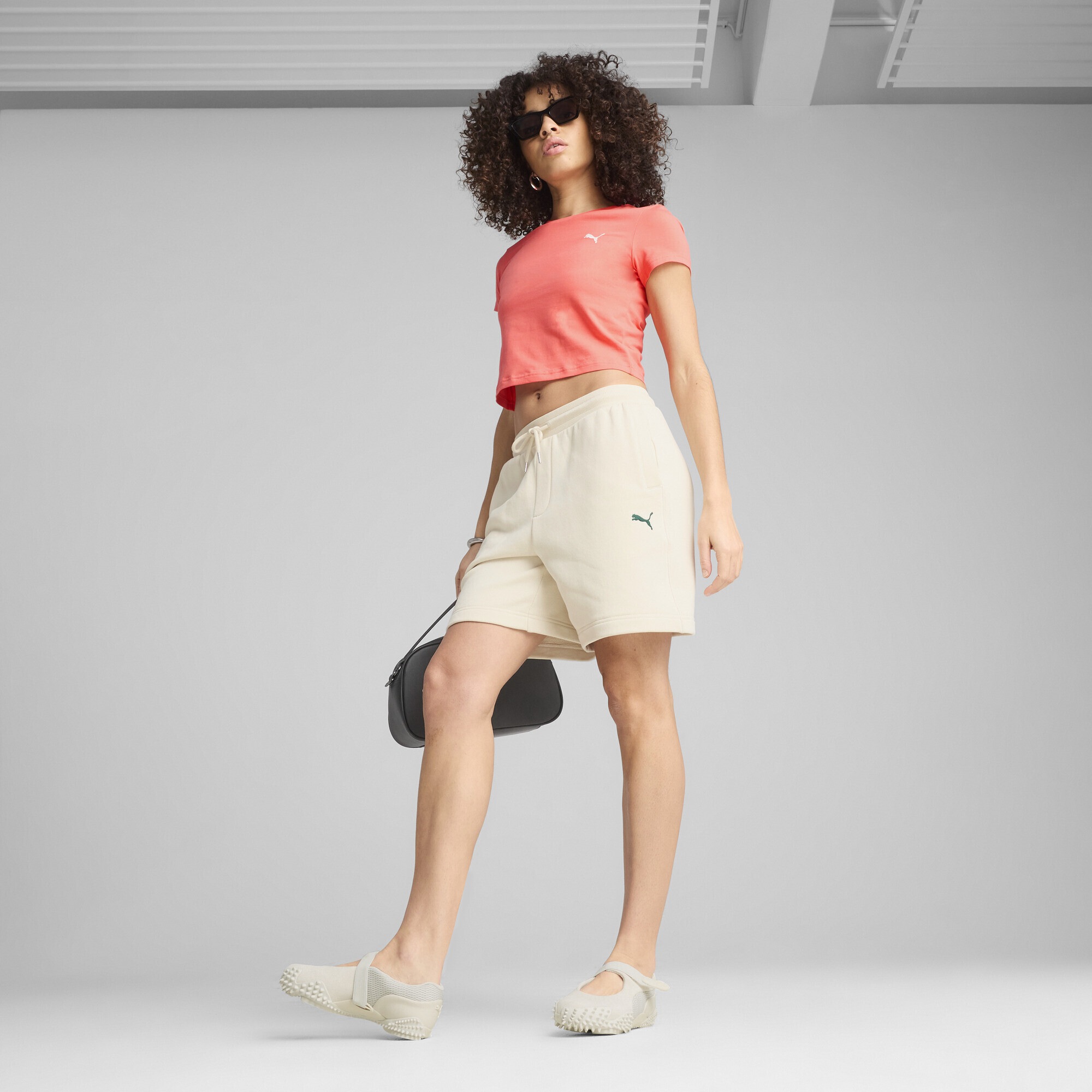 PUMA Sporthose »PREMIUM ESS Relaxed Graphic 7" Shorts Erwachsene«