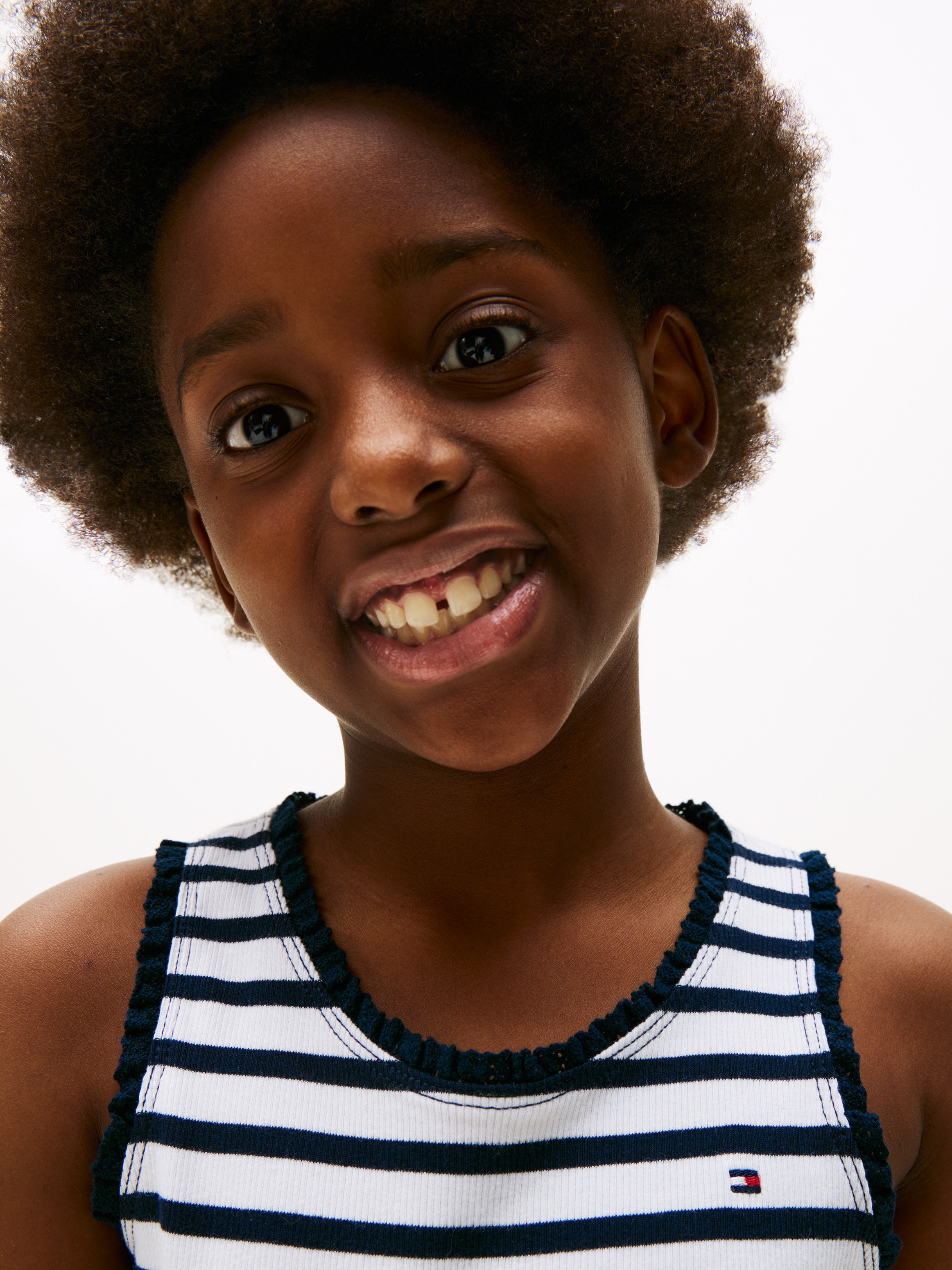 Tommy Hilfiger Tanktop »ESSENTIAL RIB LACE TANK TOP«, mit Spitze, mit Logostickerei