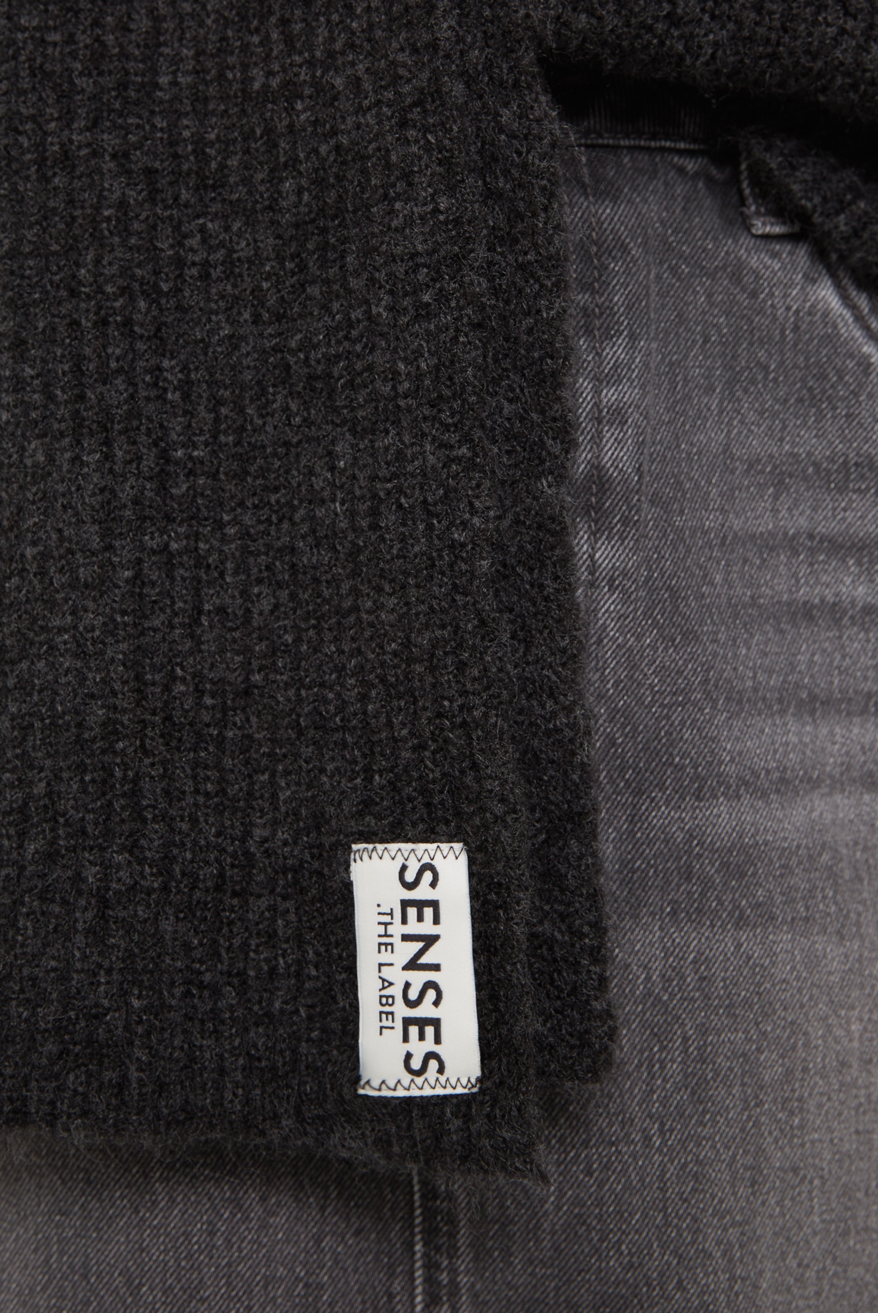 SENSES.THE LABEL Strickschal